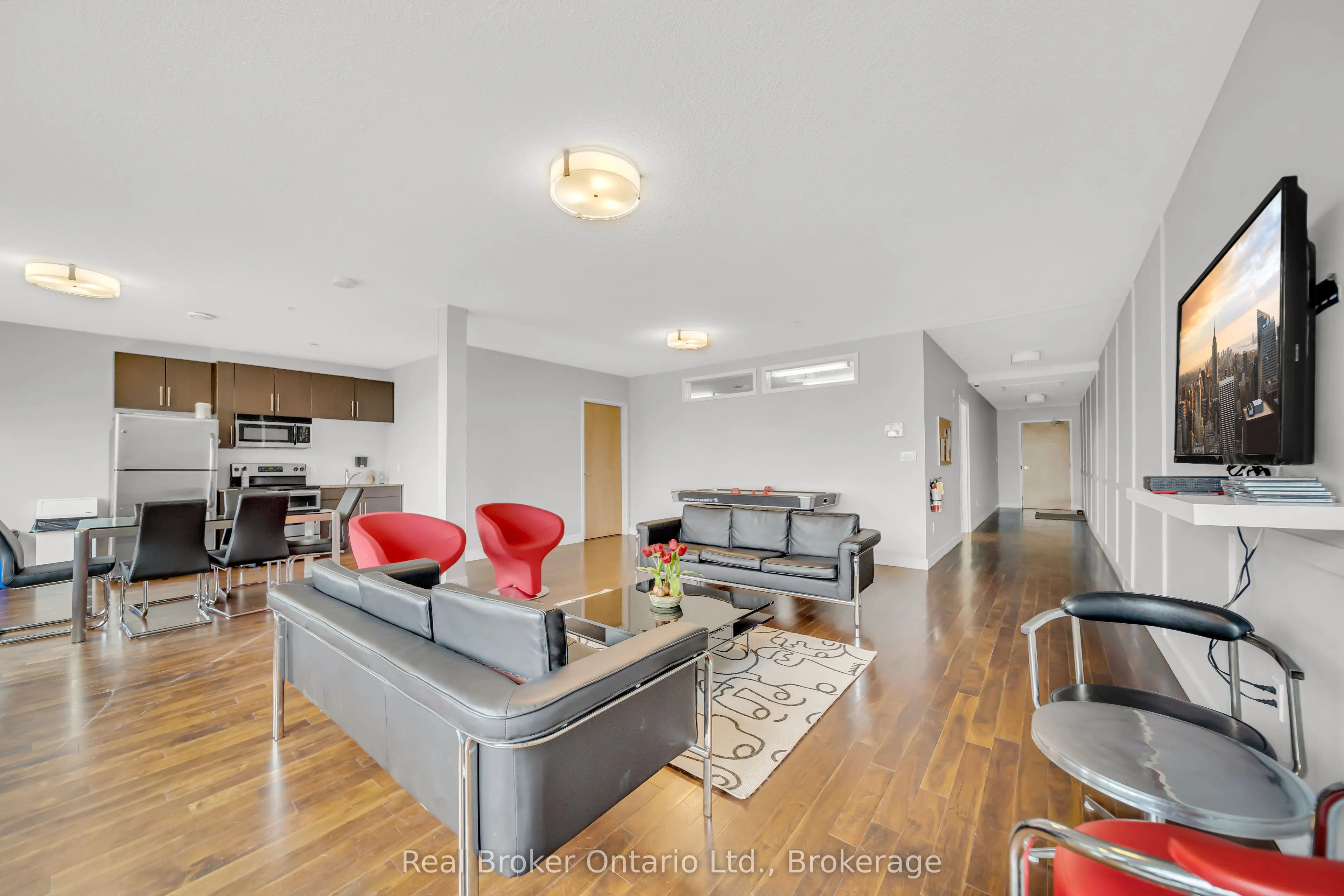 188 King Street S, #214