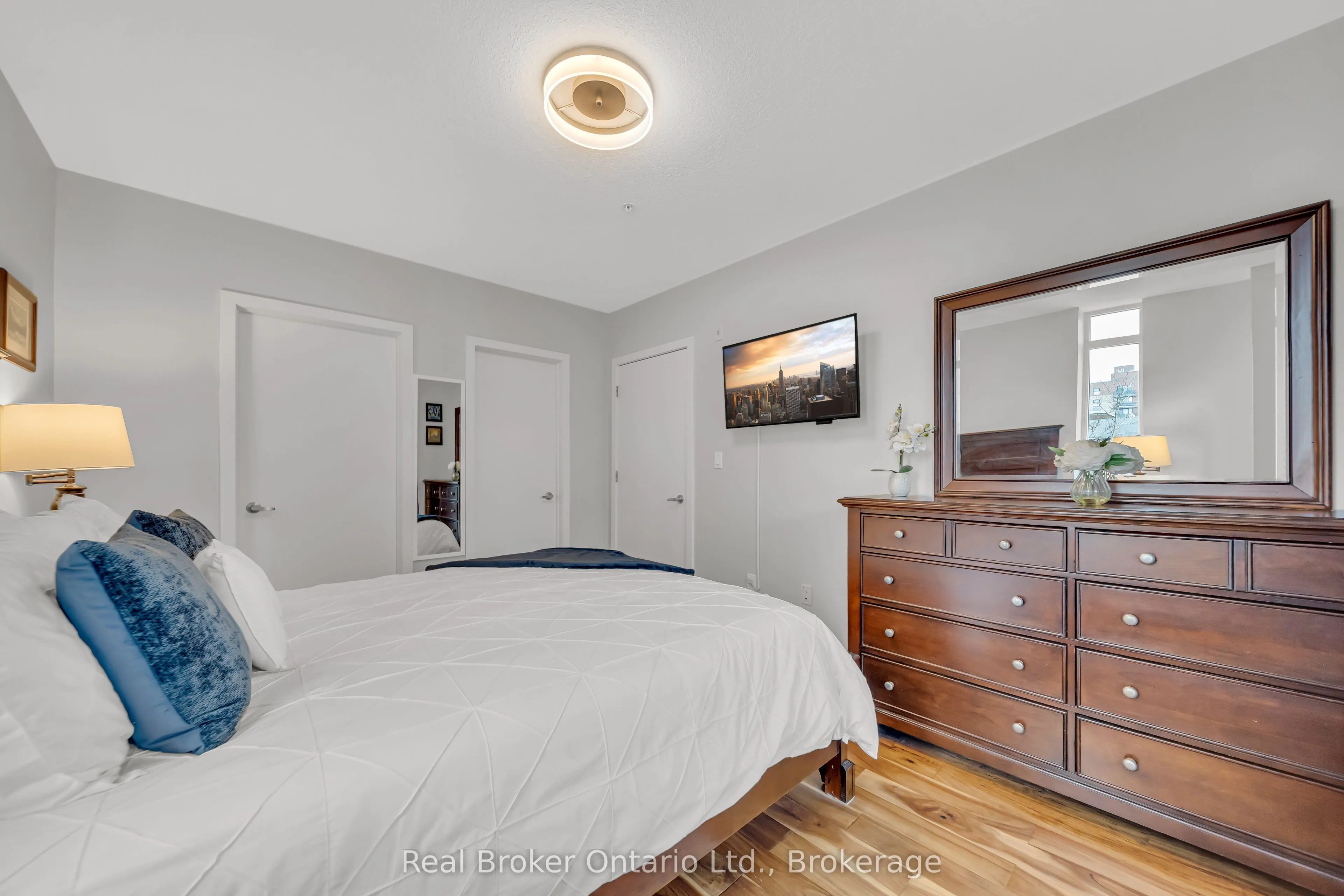 188 King Street S, #214