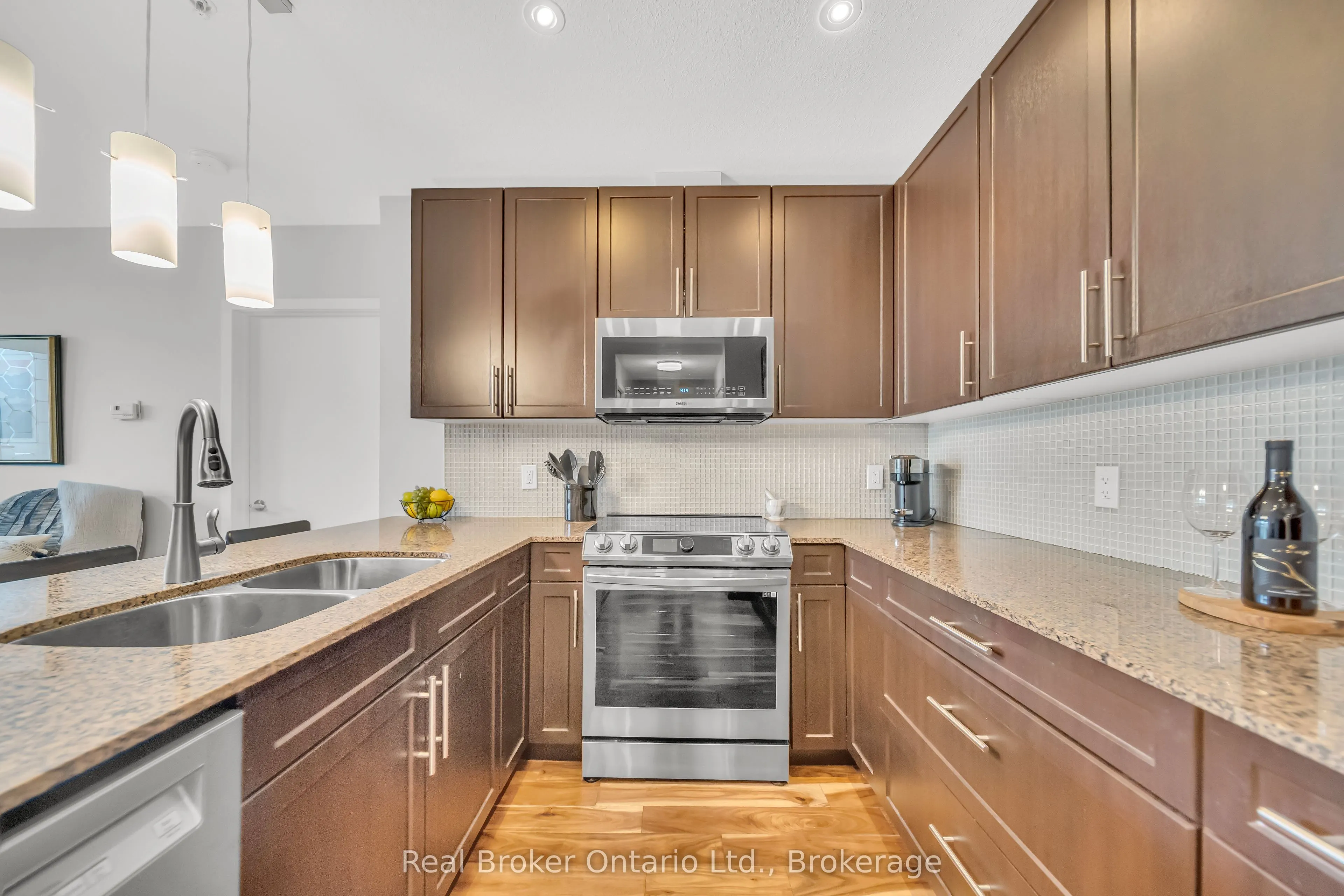 188 King Street S, #214