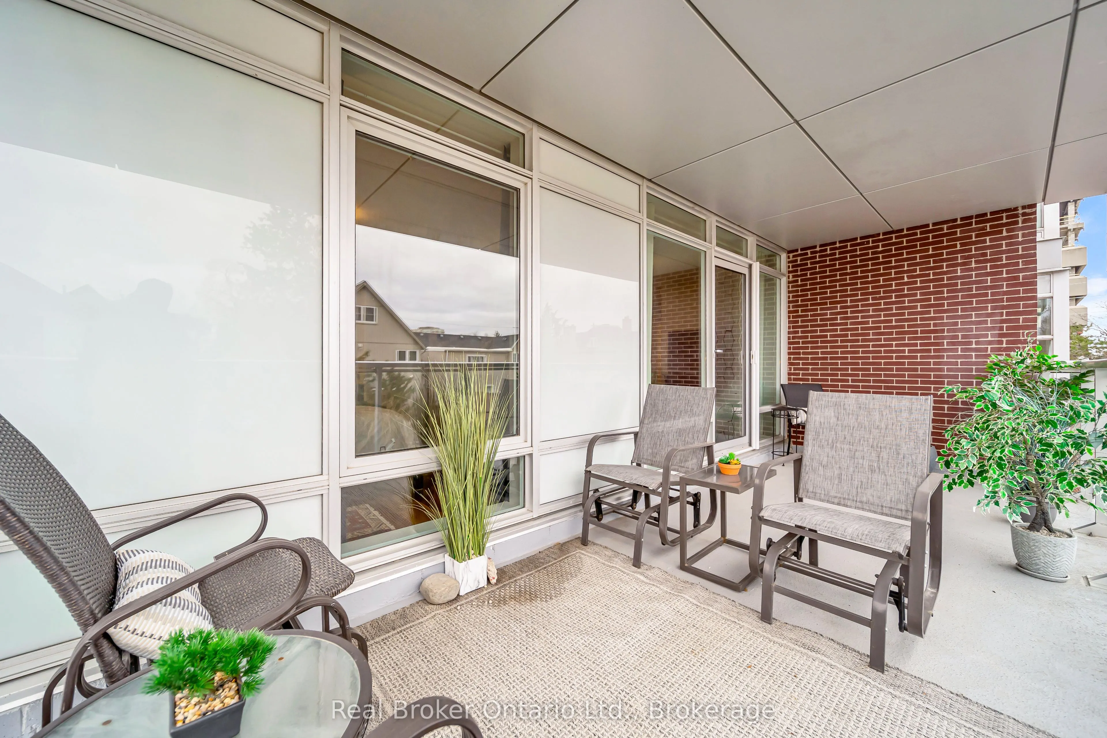 188 King Street S, #214