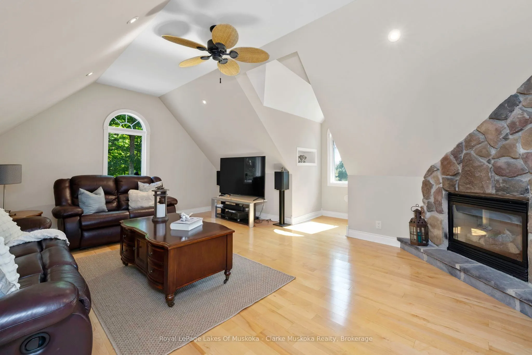 1259 GOLF COURSE Road