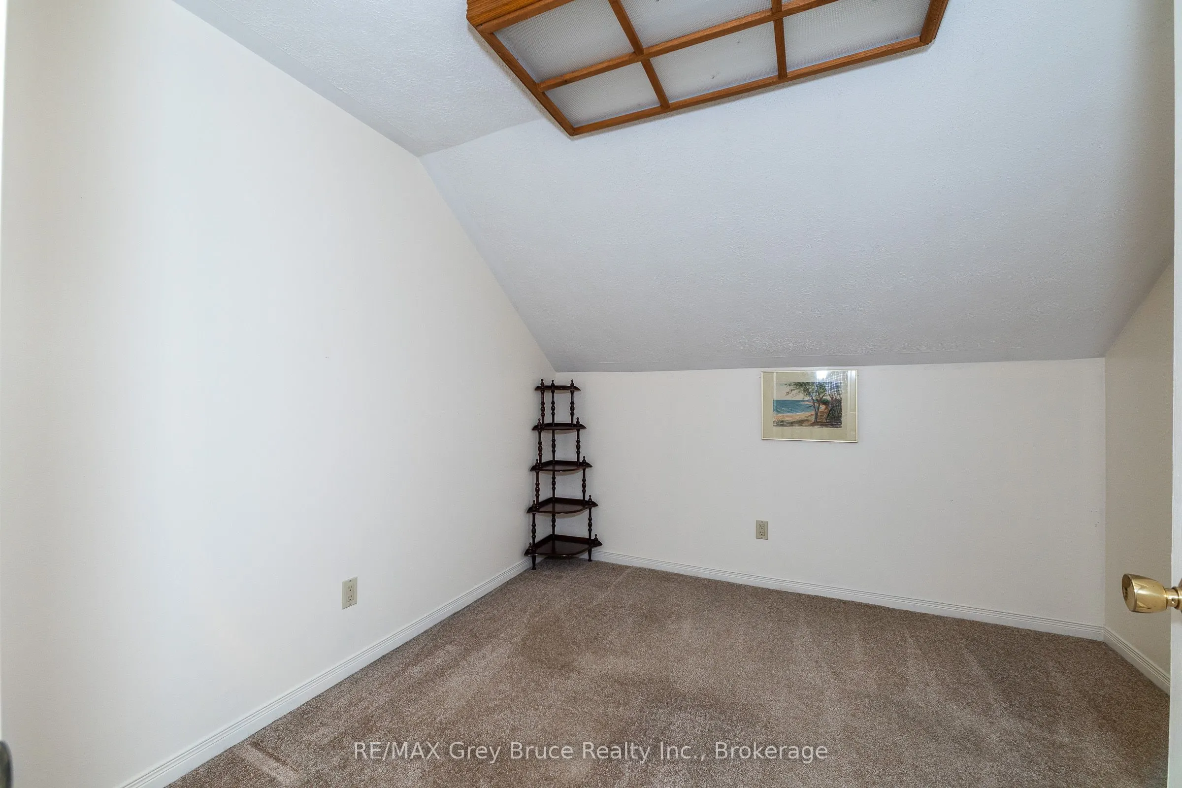 319144 Grey Road 1