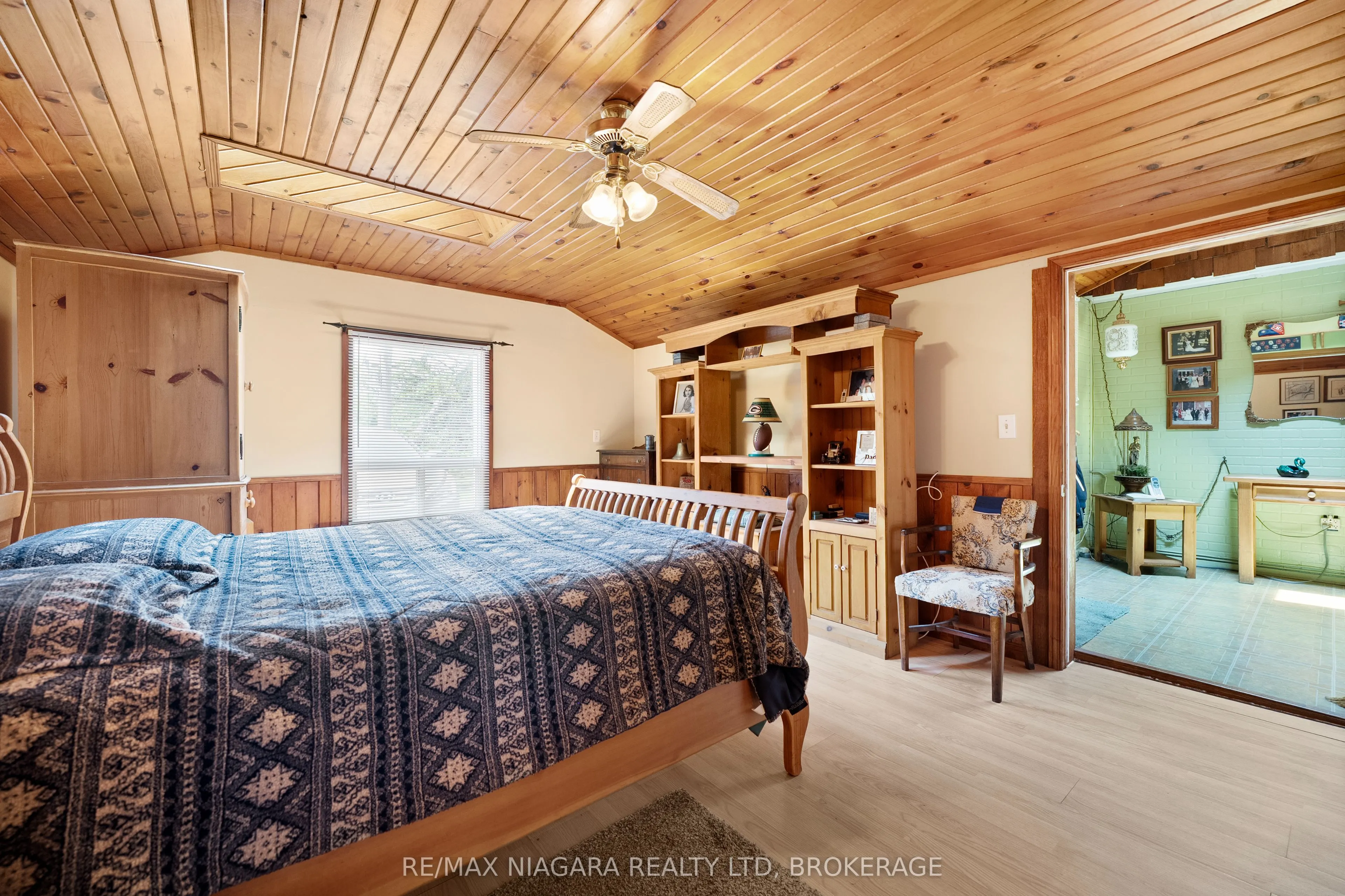 527 Pinecrest Road