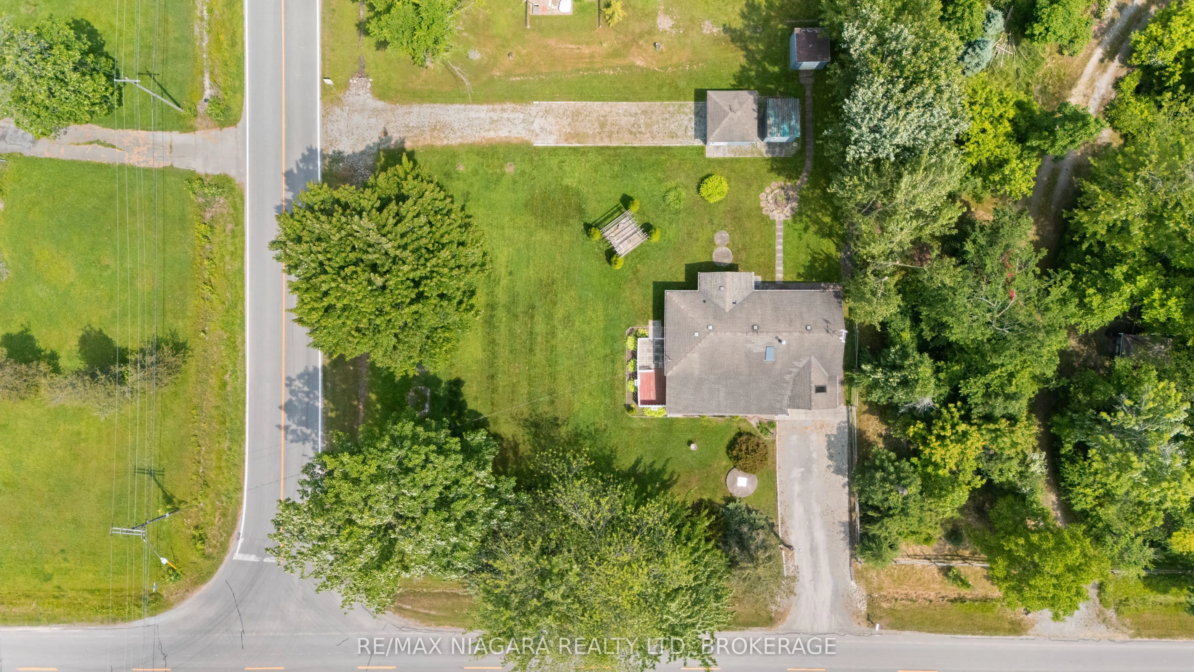 527 Pinecrest Road