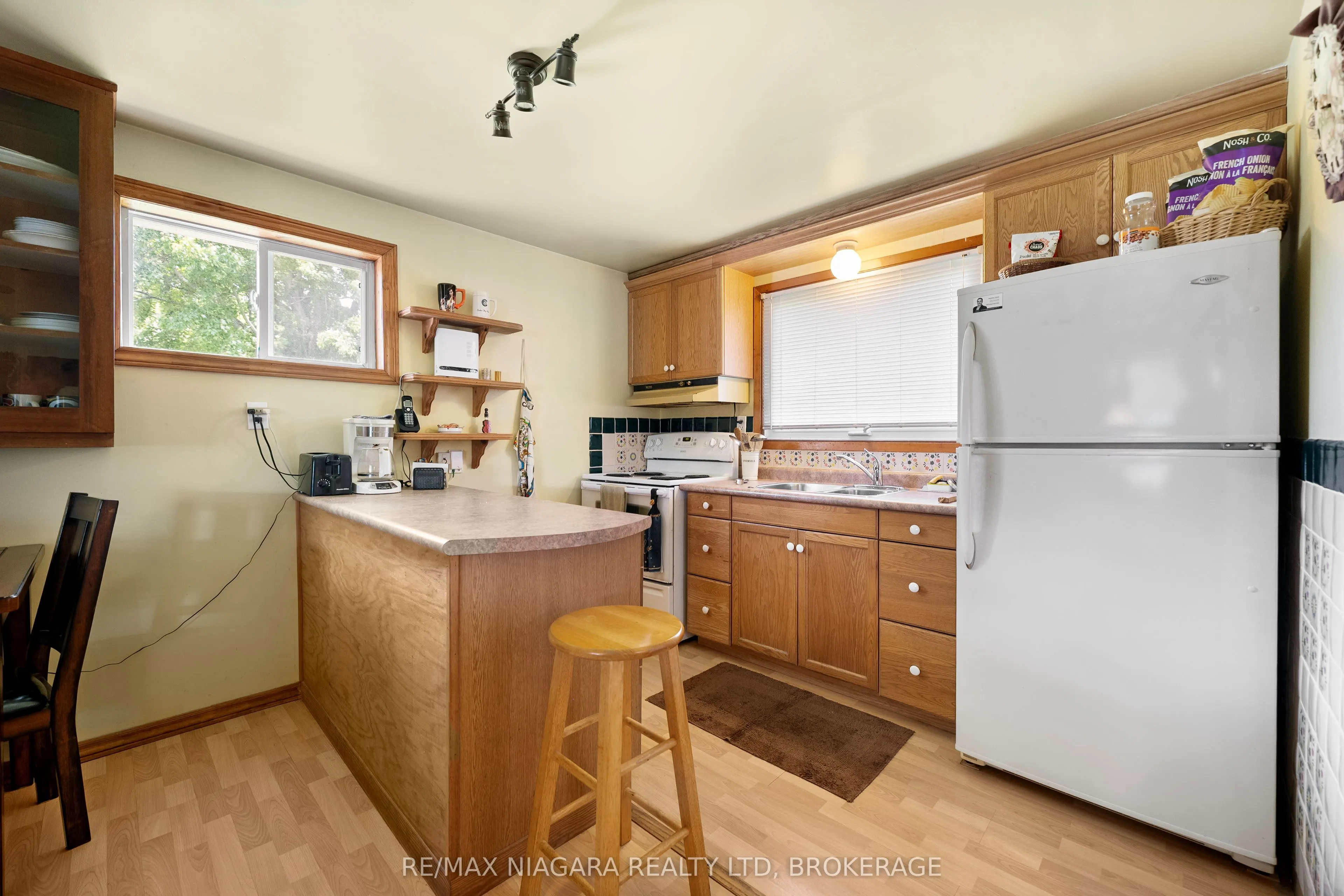 527 Pinecrest Road