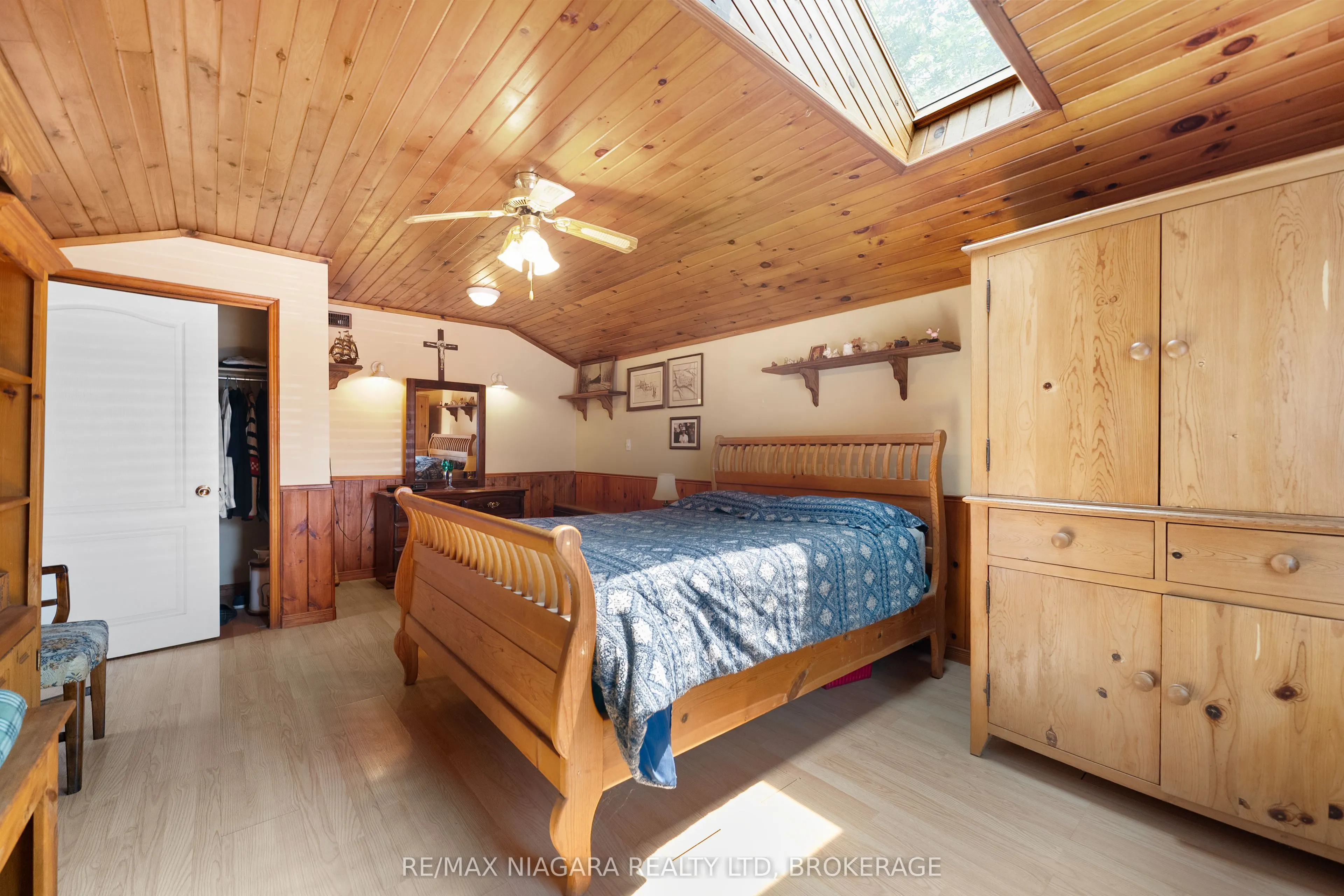 527 Pinecrest Road