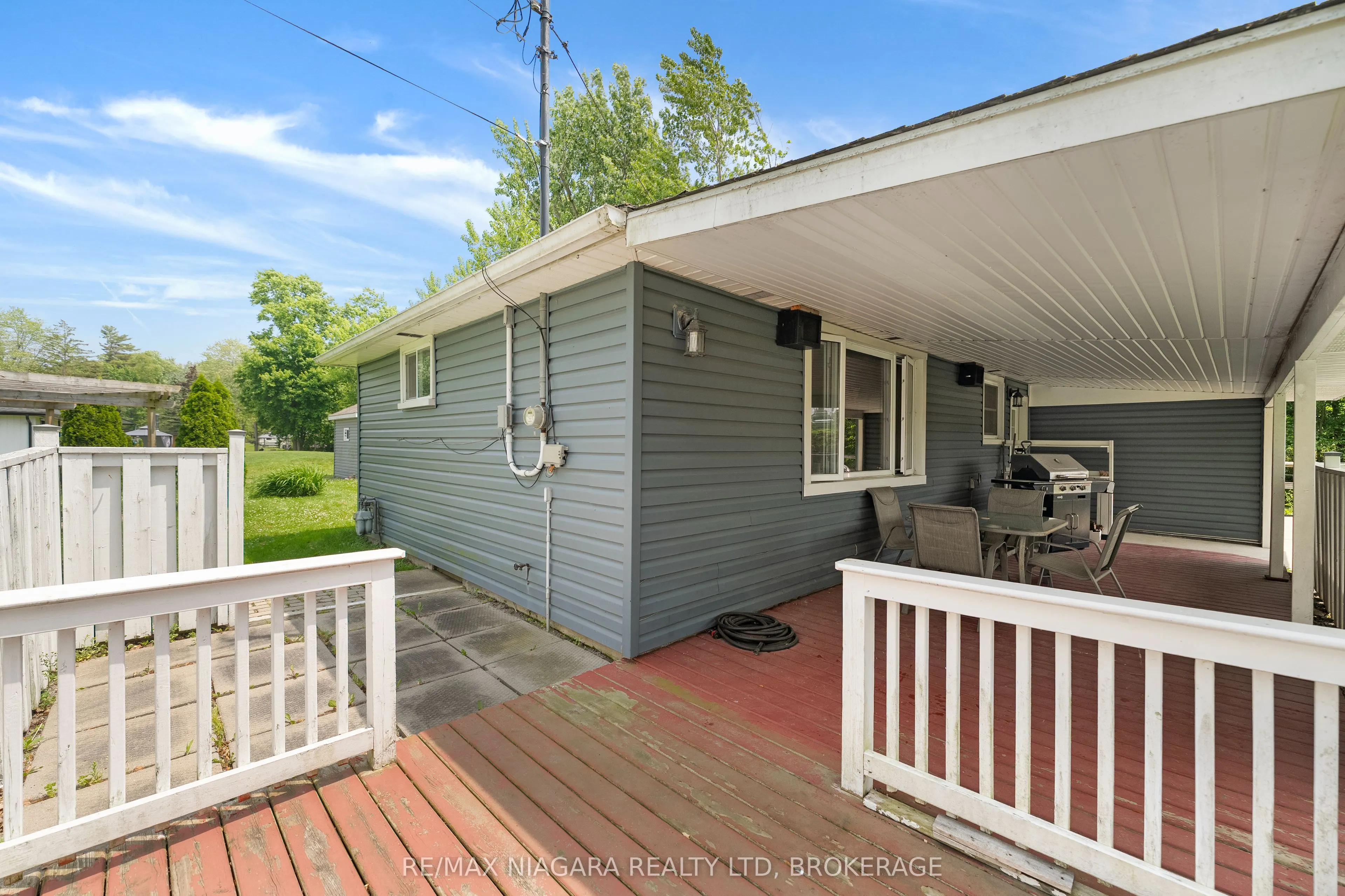 527 Pinecrest Road