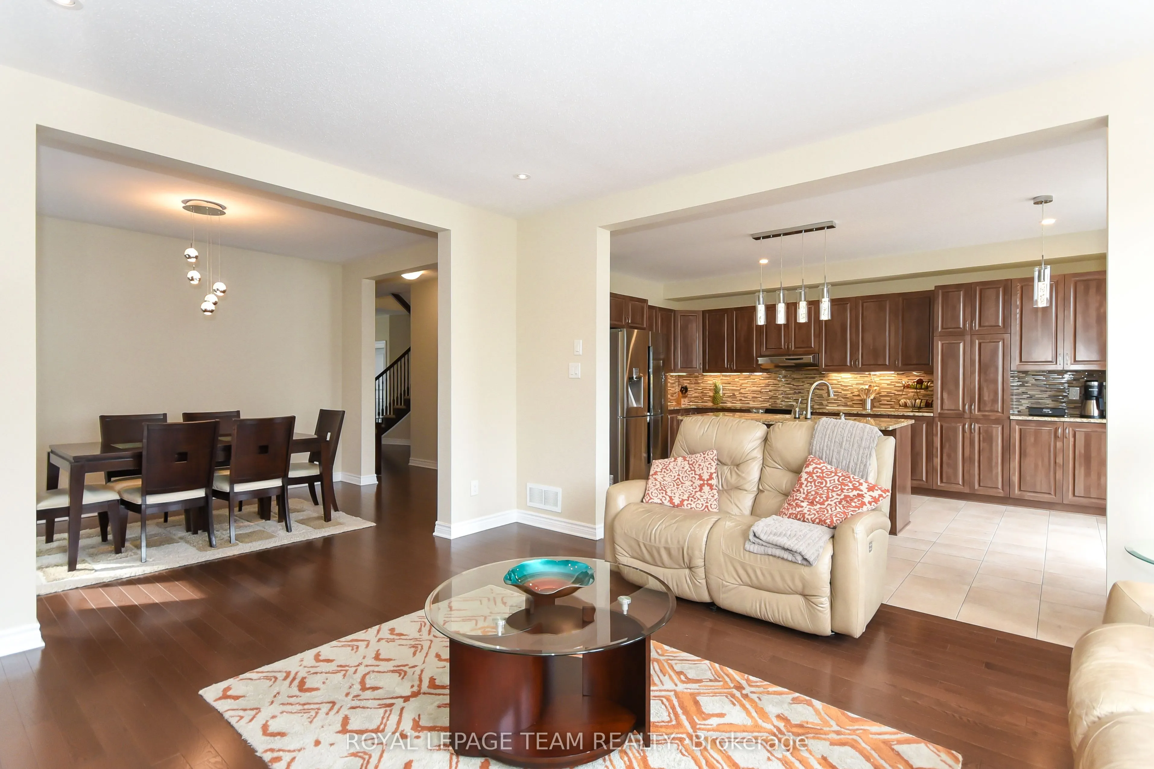 3519 Woodroffe Avenue