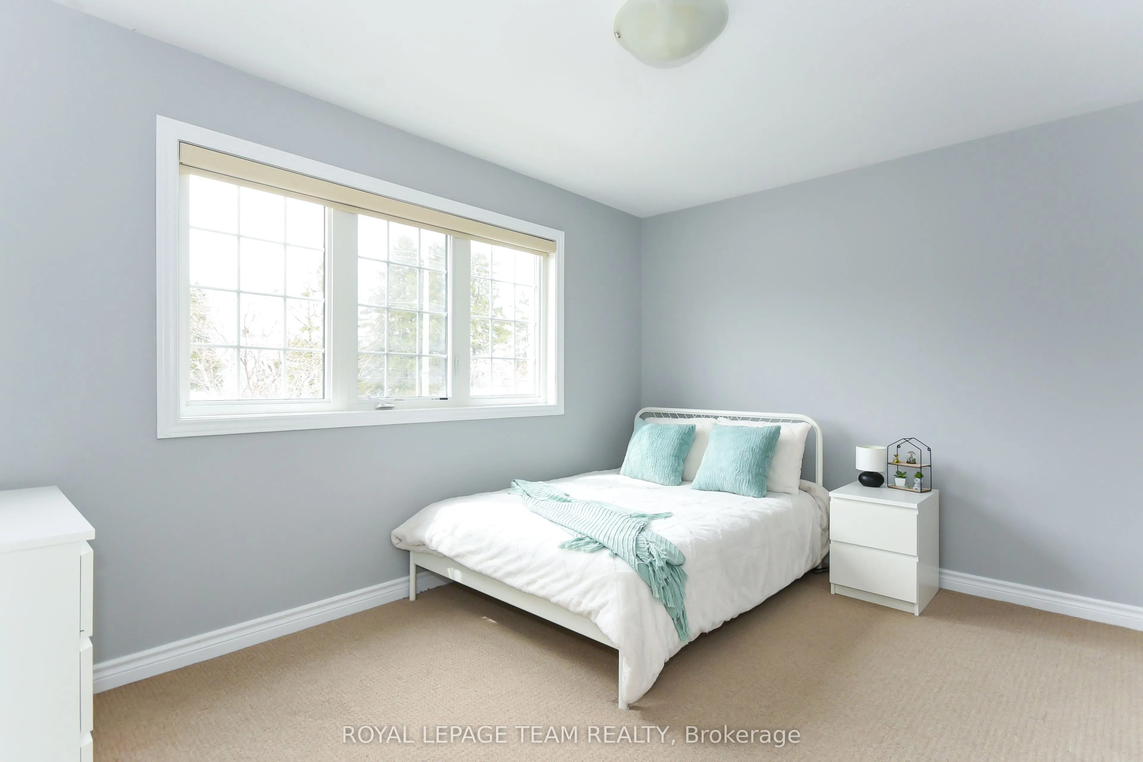 3519 Woodroffe Avenue