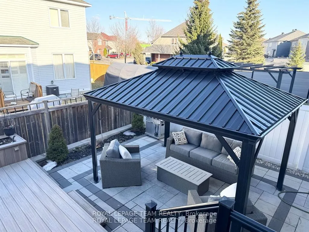 3519 Woodroffe Avenue
