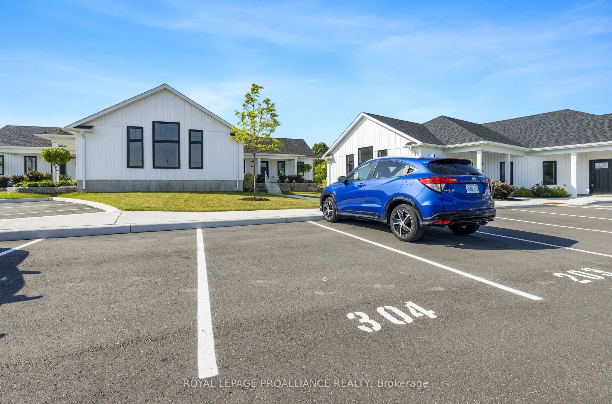 14 Meadowcreek Drive, #304