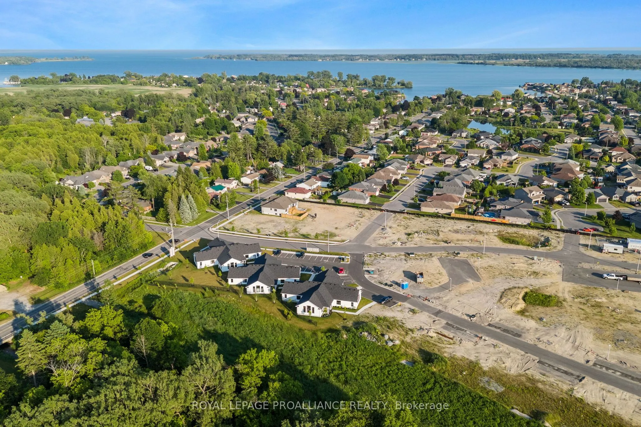 14 Meadowcreek Drive, #304