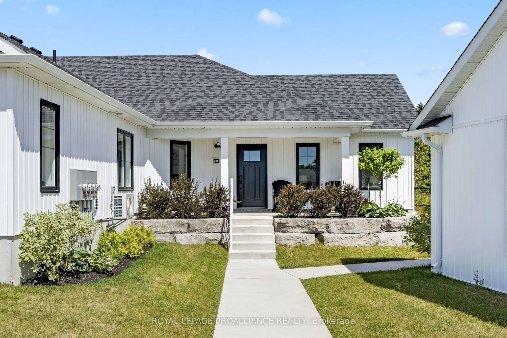 14 Meadowcreek Drive, #304