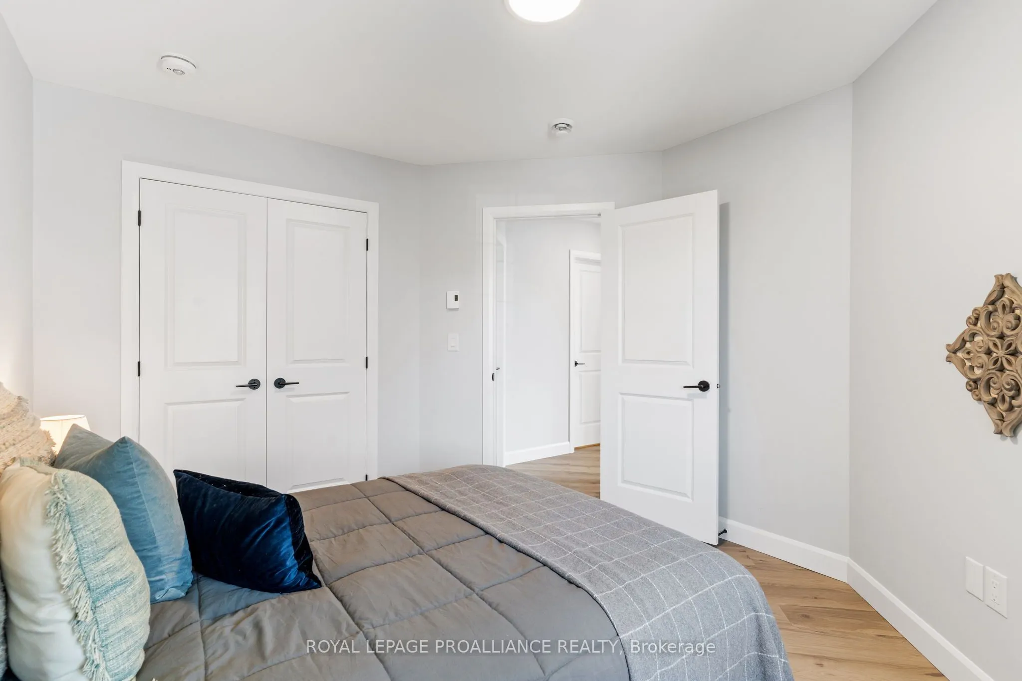 14 Meadowcreek Drive, #304