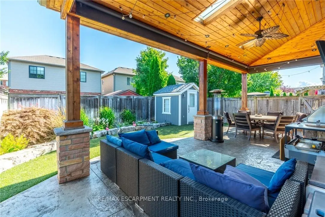 16 Sycamore Crescent
