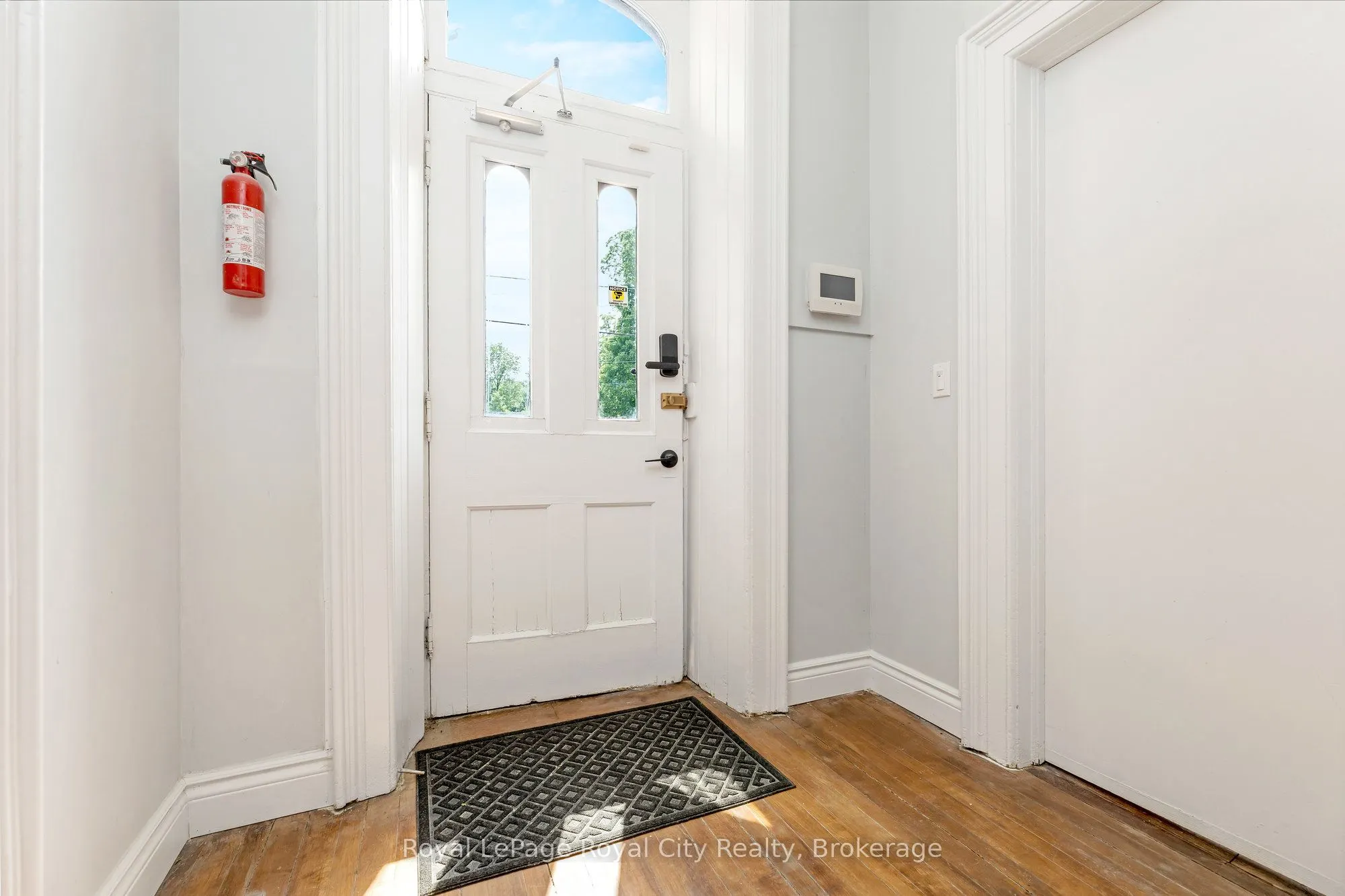 132 Main Street S, #Unit B