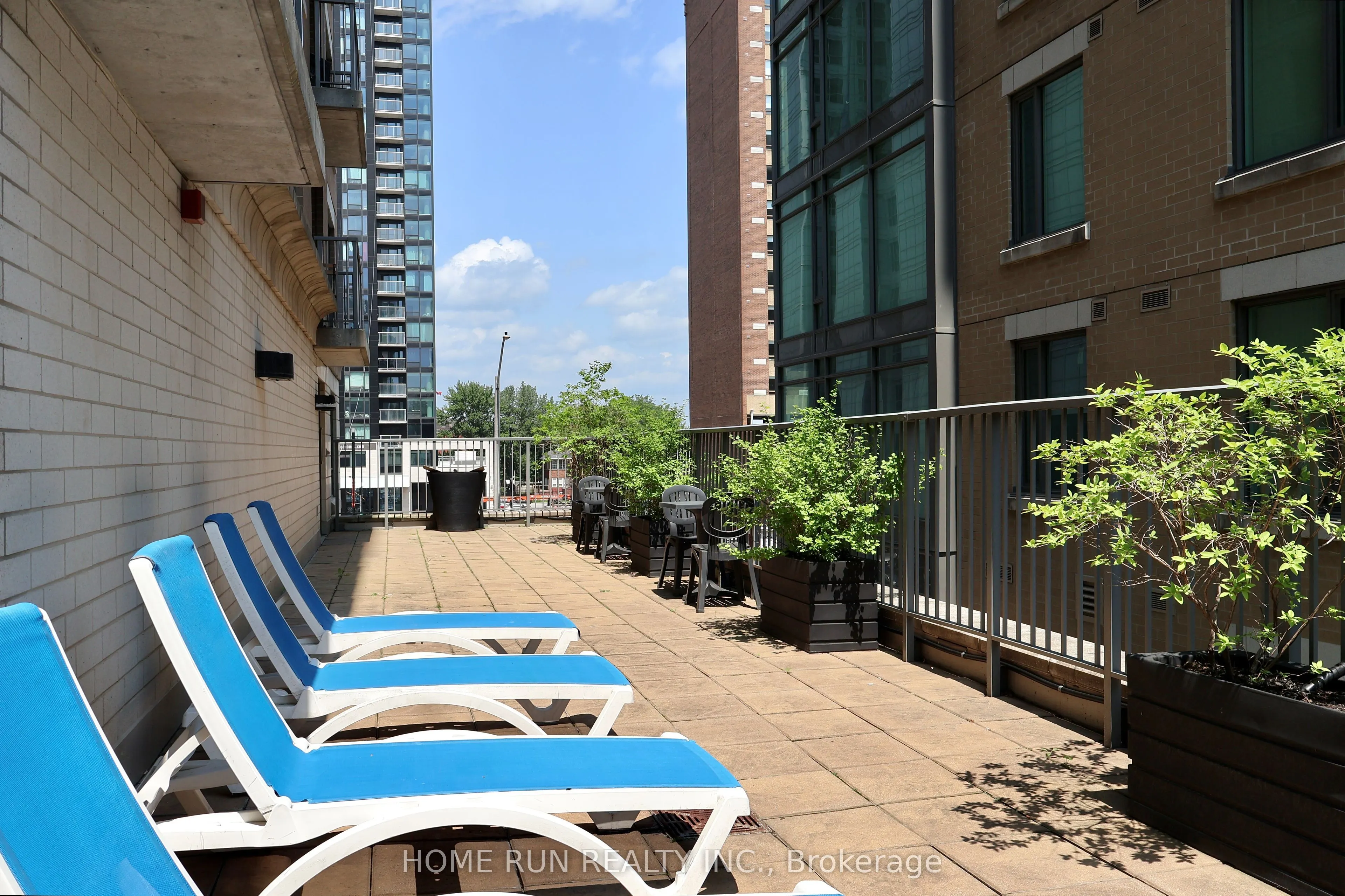 200 Besserer Street, #808