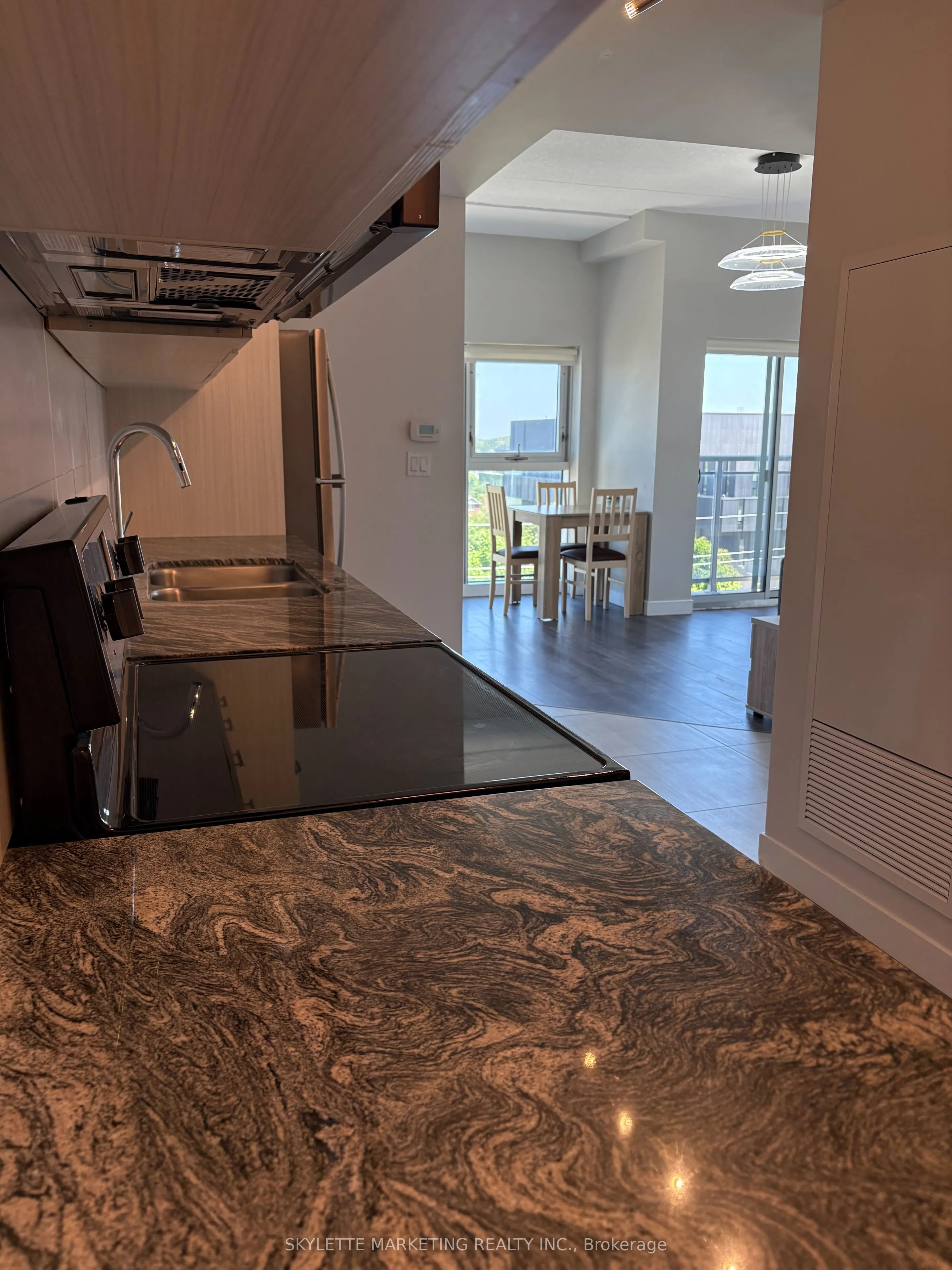 251 Hemlock Street, #601