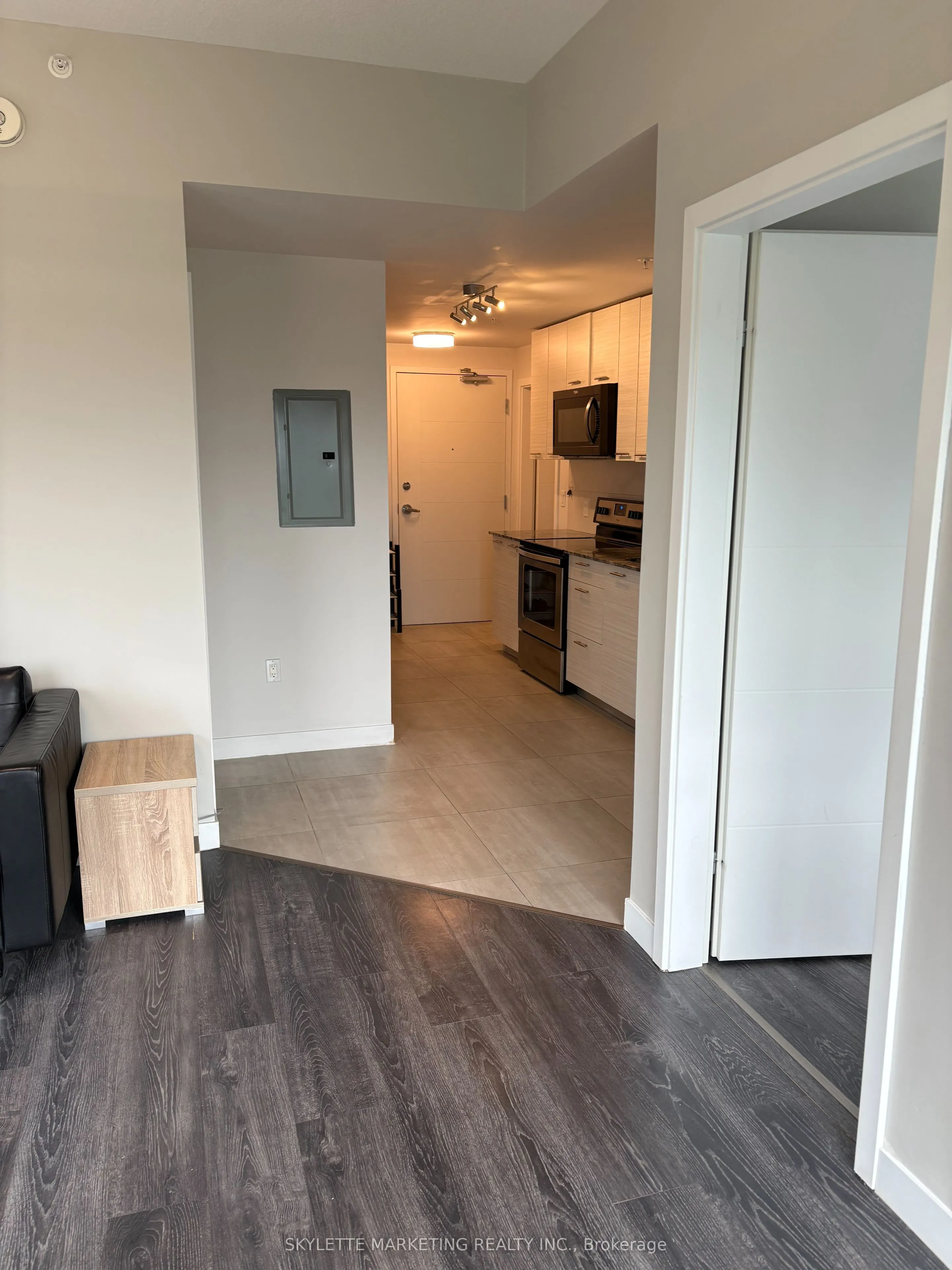 251 Hemlock Street, #601