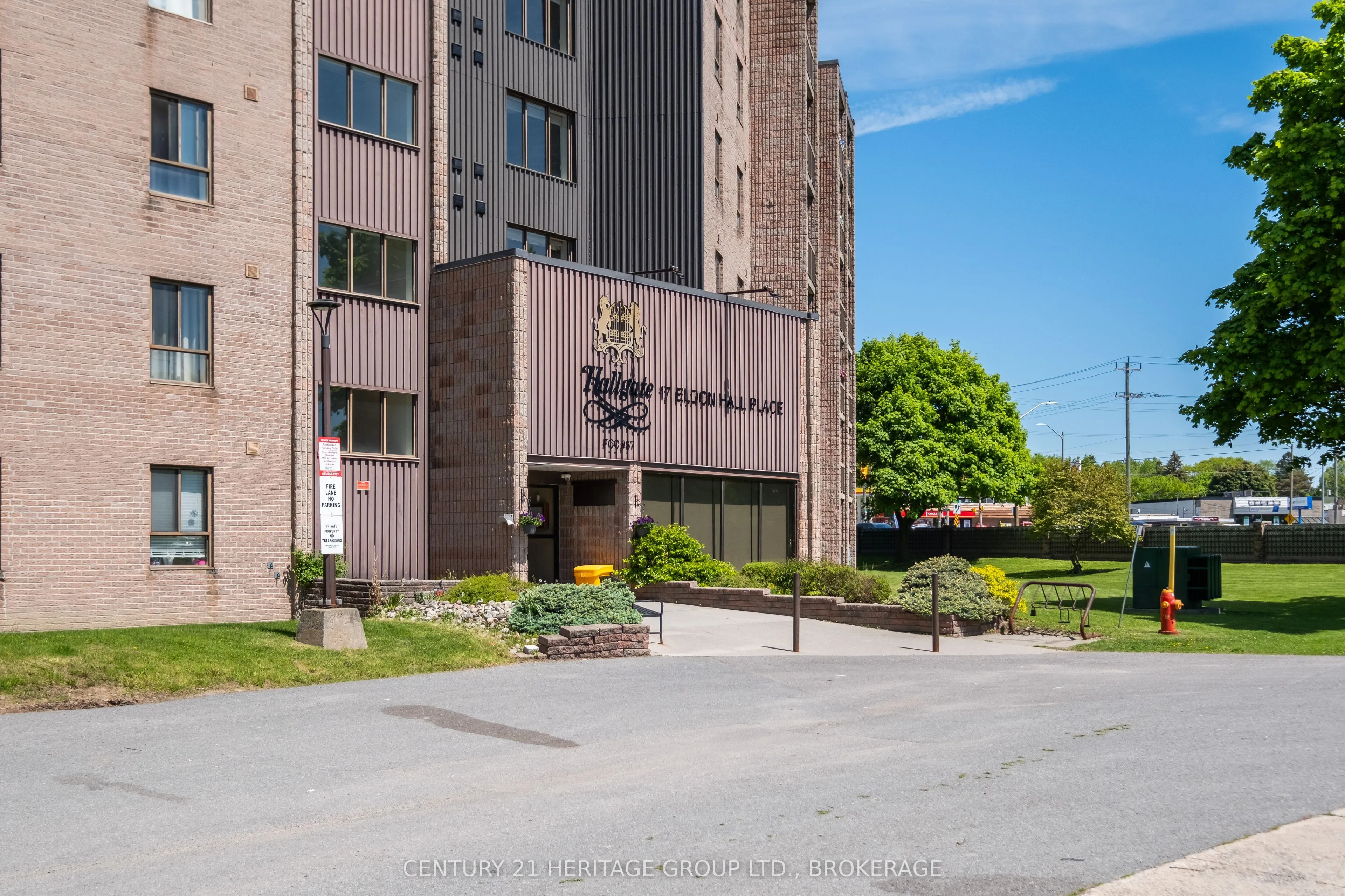 17 ELDON HALL Place, #607