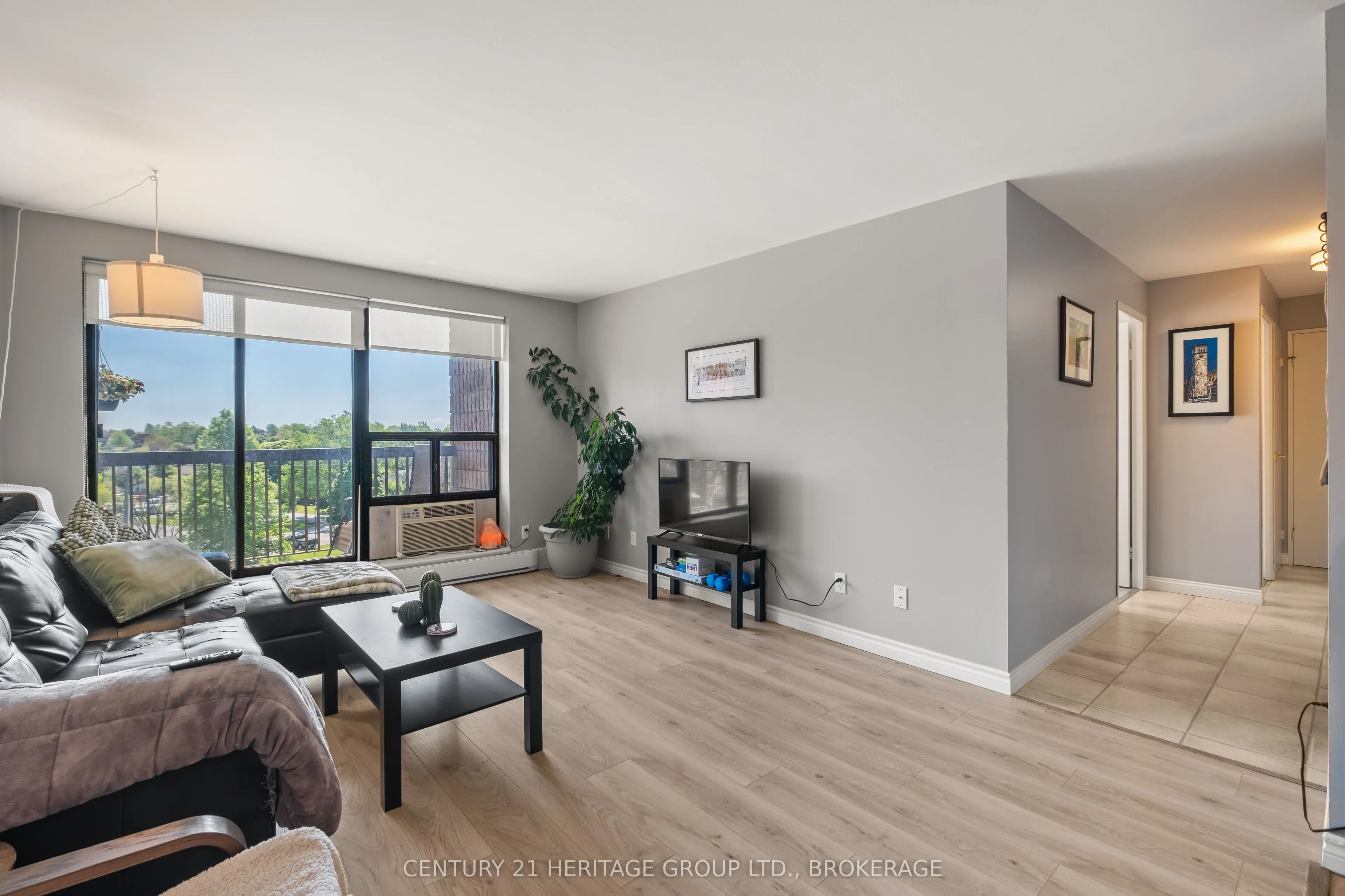 17 ELDON HALL Place, #607