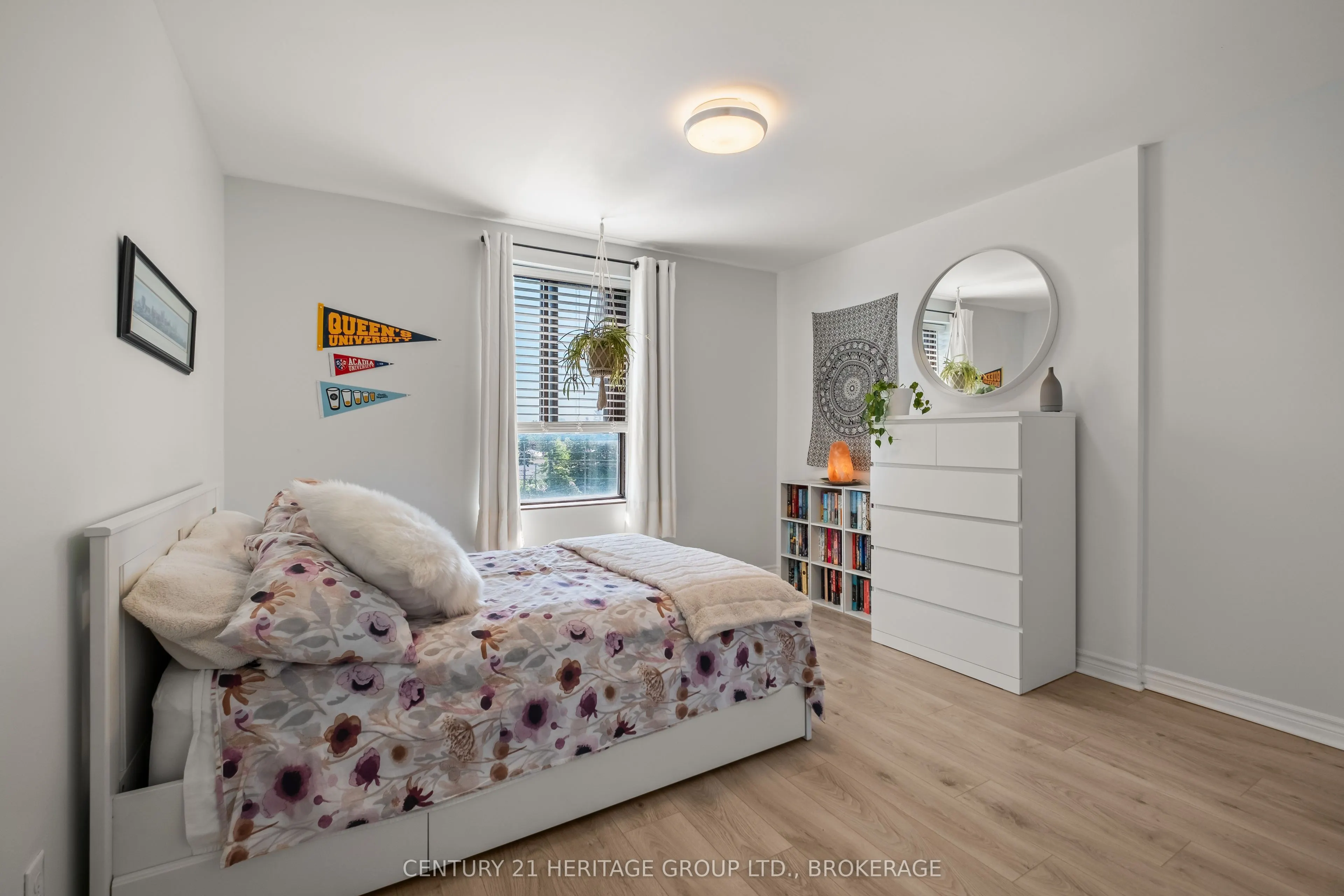 17 ELDON HALL Place, #607