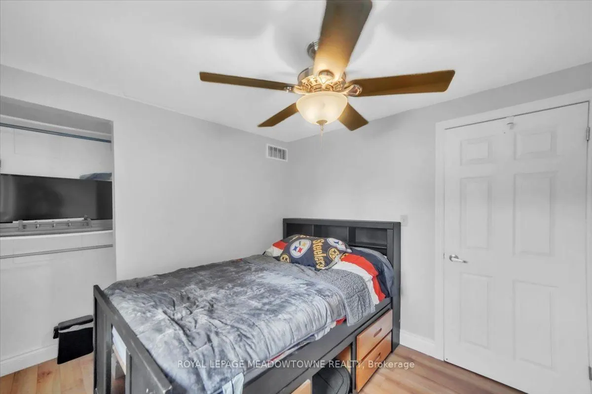 336 Pineview Gardens