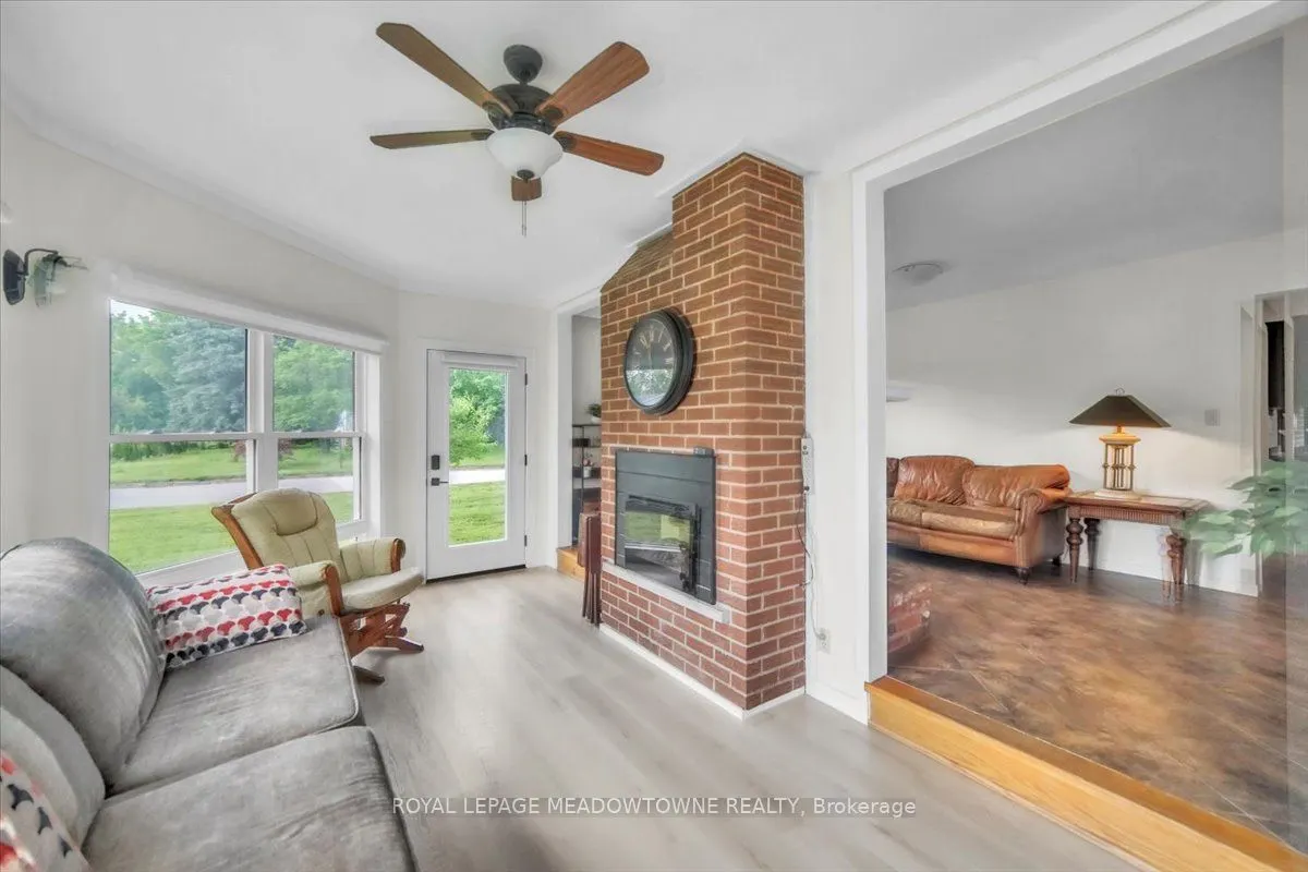 336 Pineview Gardens