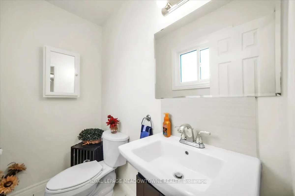 336 Pineview Gardens