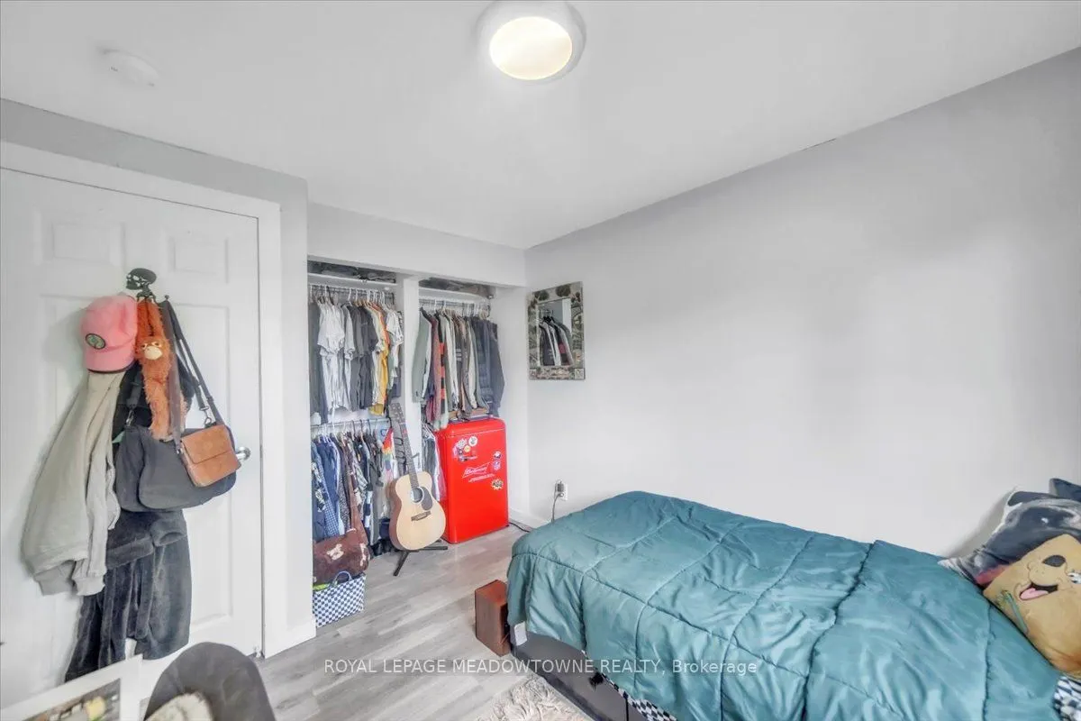 336 Pineview Gardens