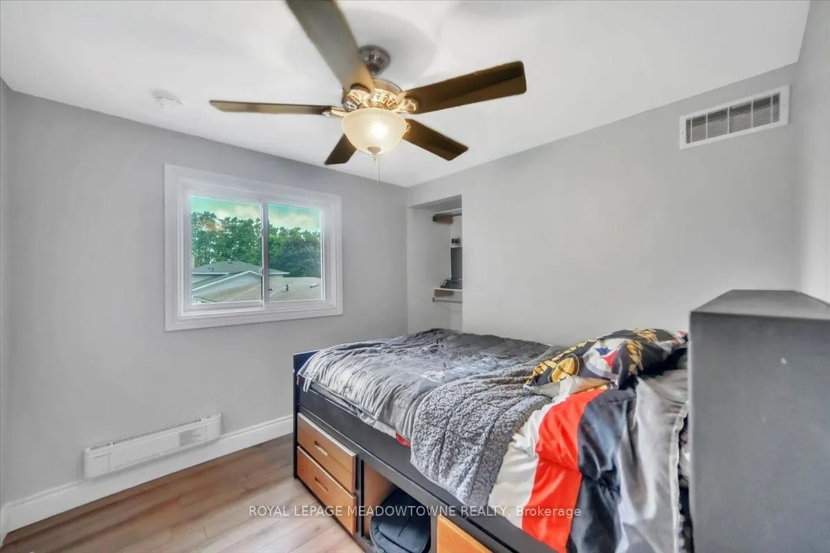 336 Pineview Gardens