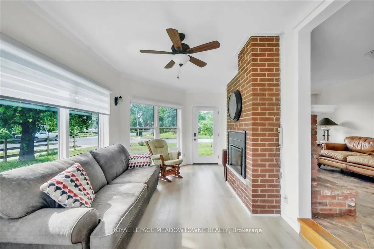 336 Pineview Gardens