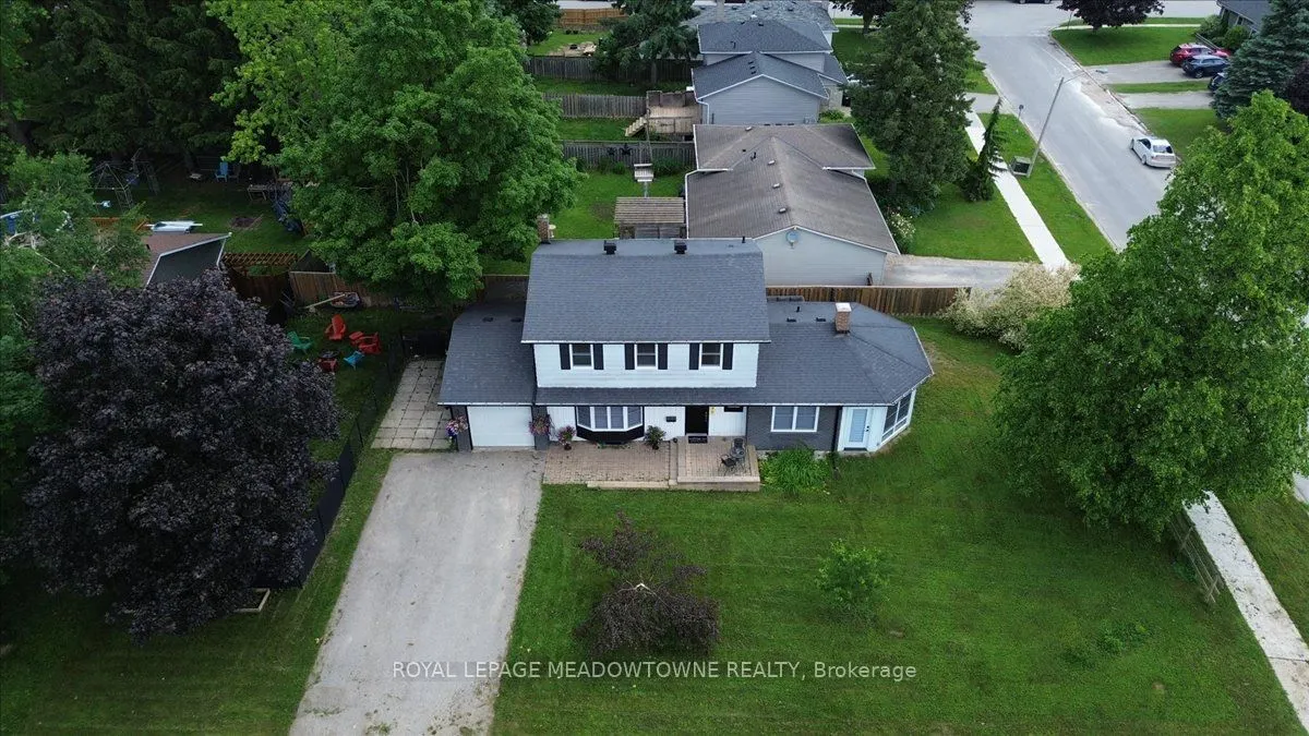 336 Pineview Gardens