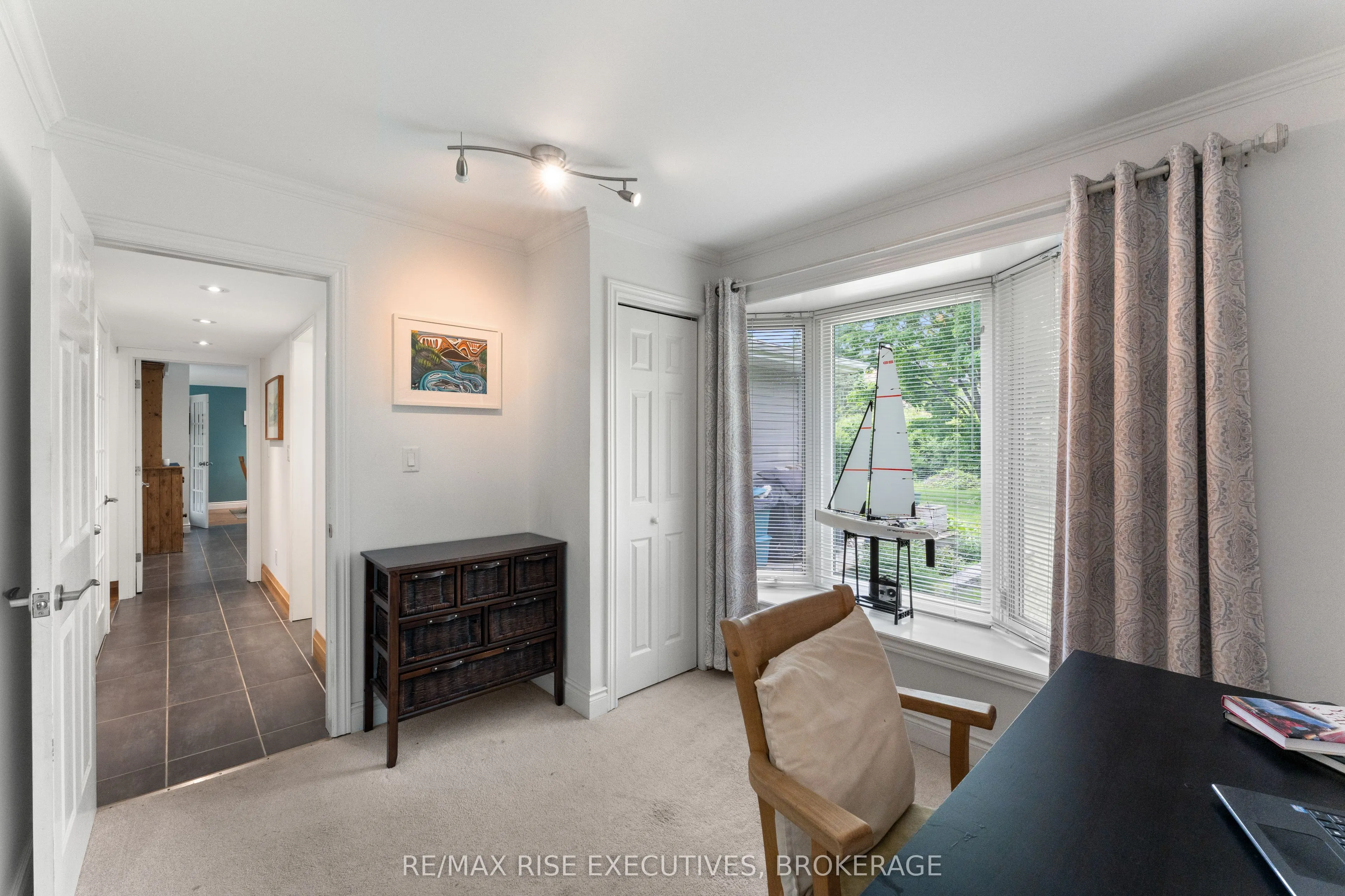 115 Fairway Hill Crescent