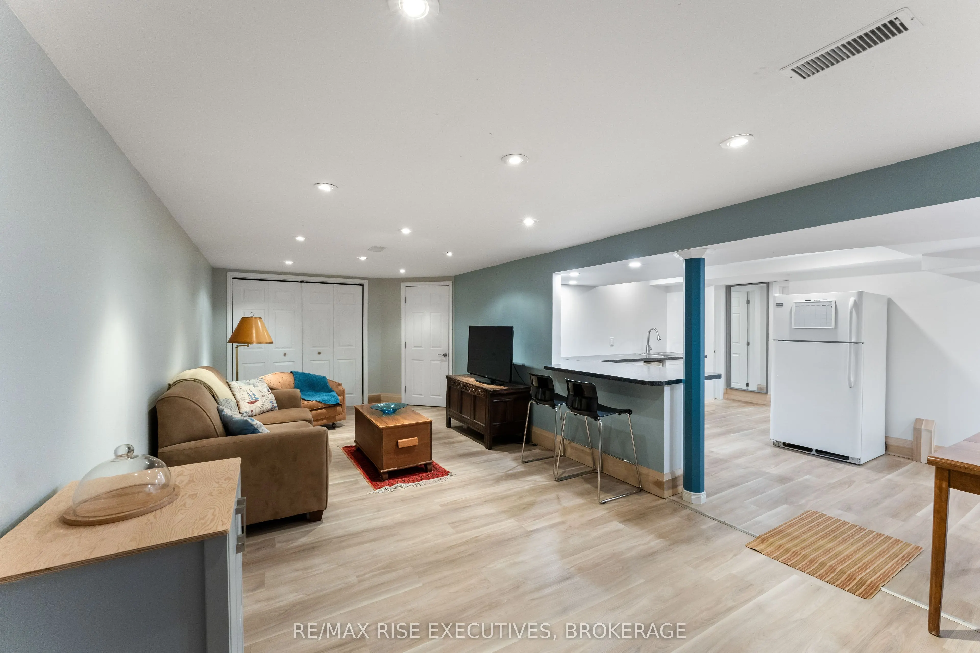 115 Fairway Hill Crescent