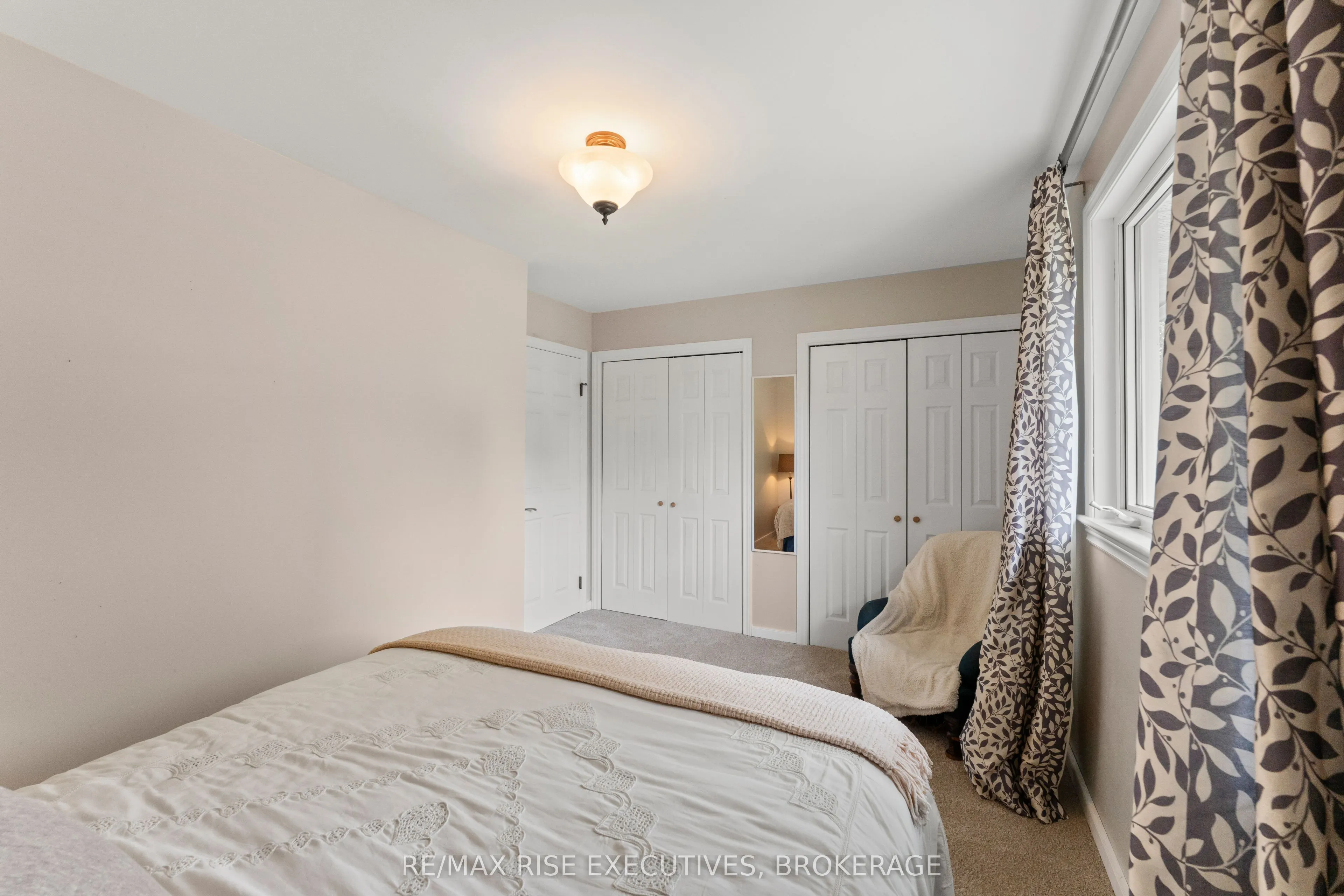 115 Fairway Hill Crescent