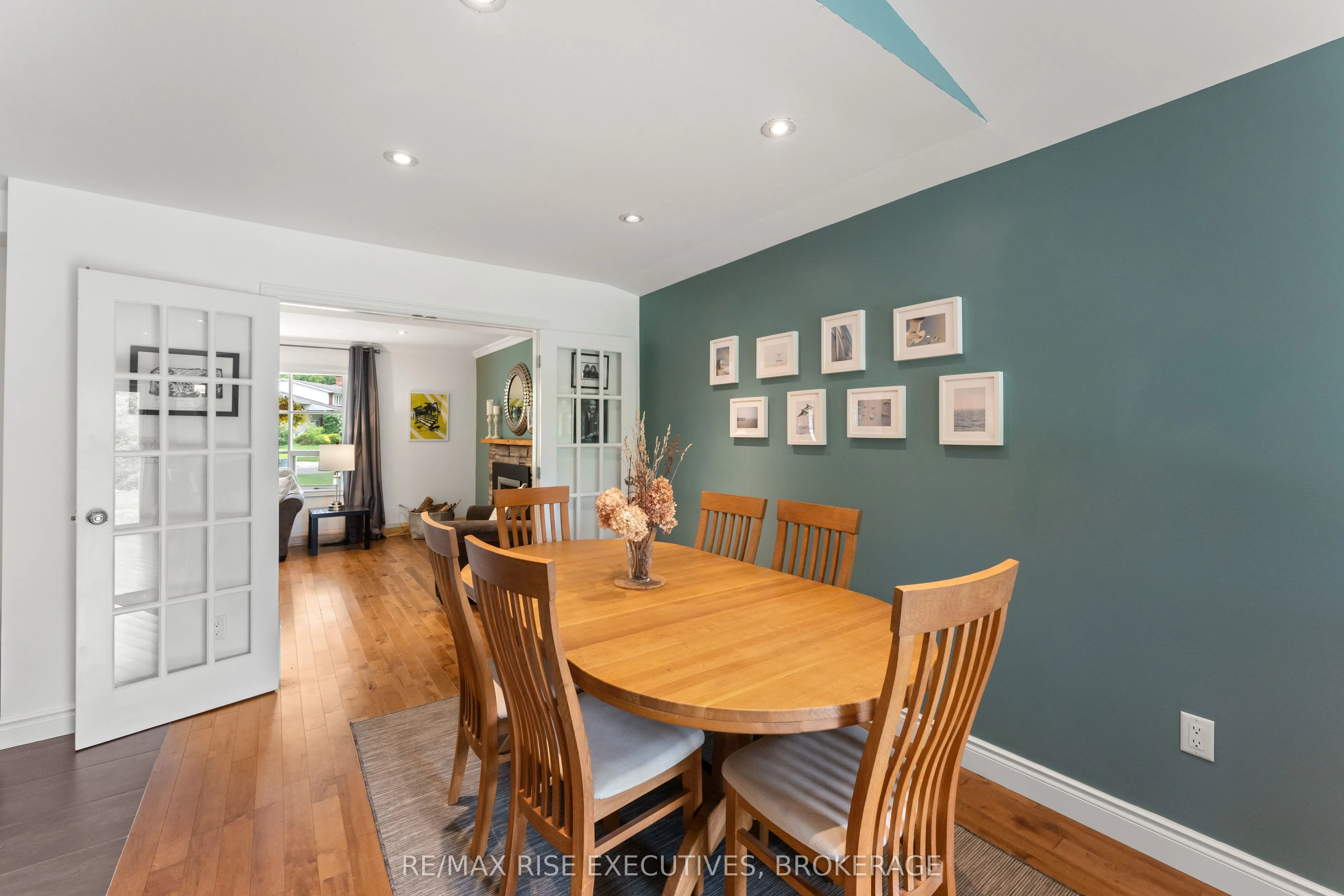 115 Fairway Hill Crescent