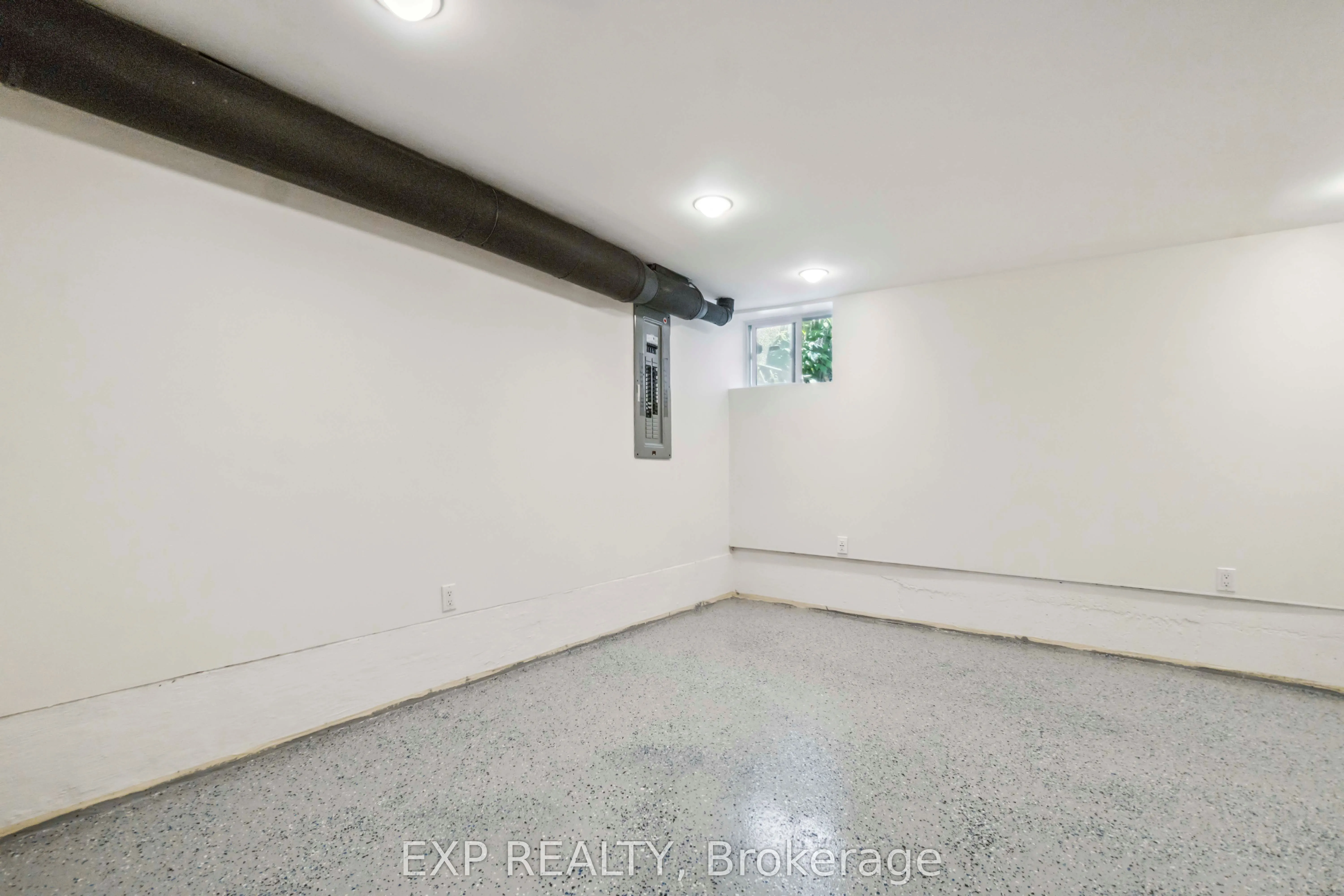 8 Orangeville Street