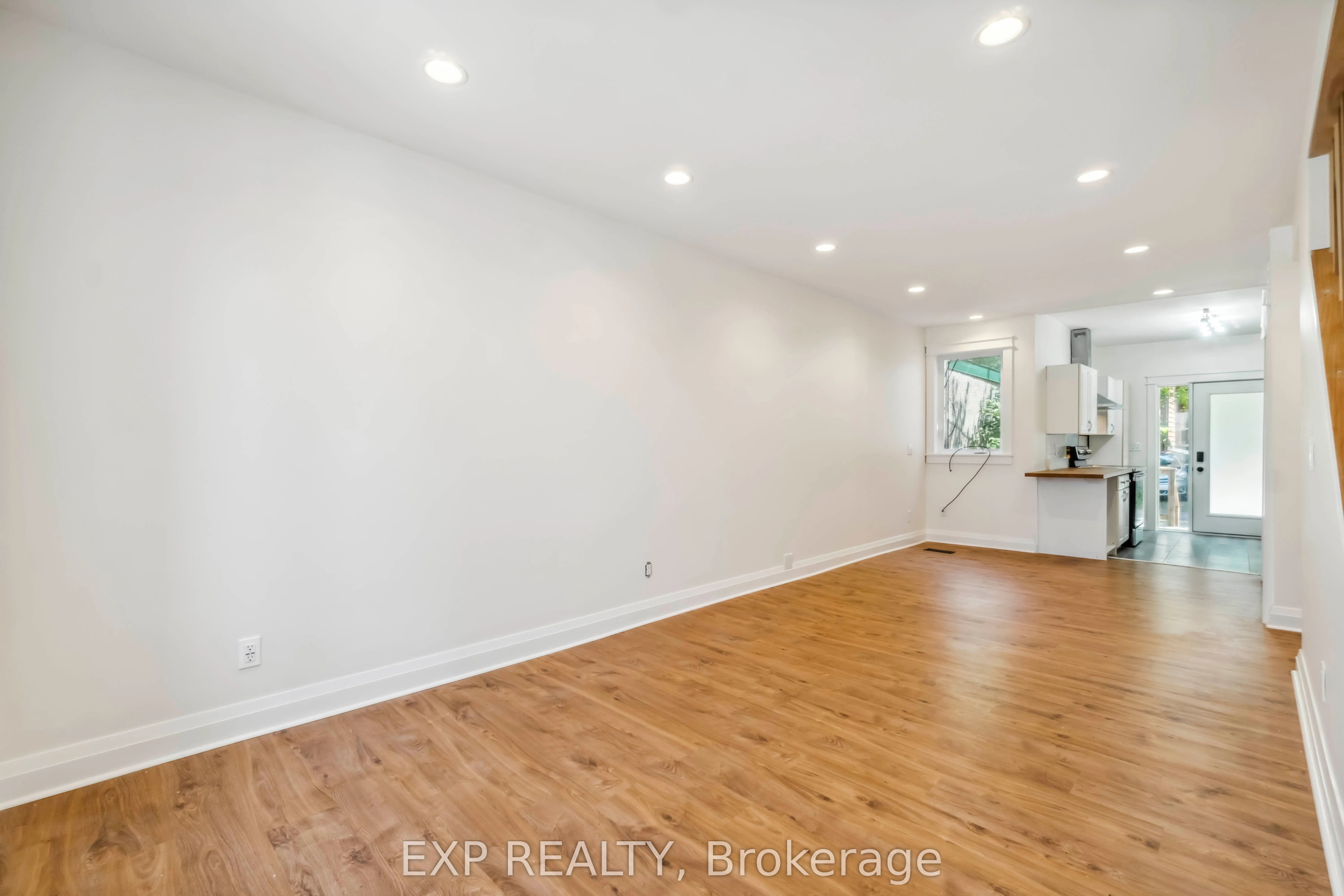 8 Orangeville Street