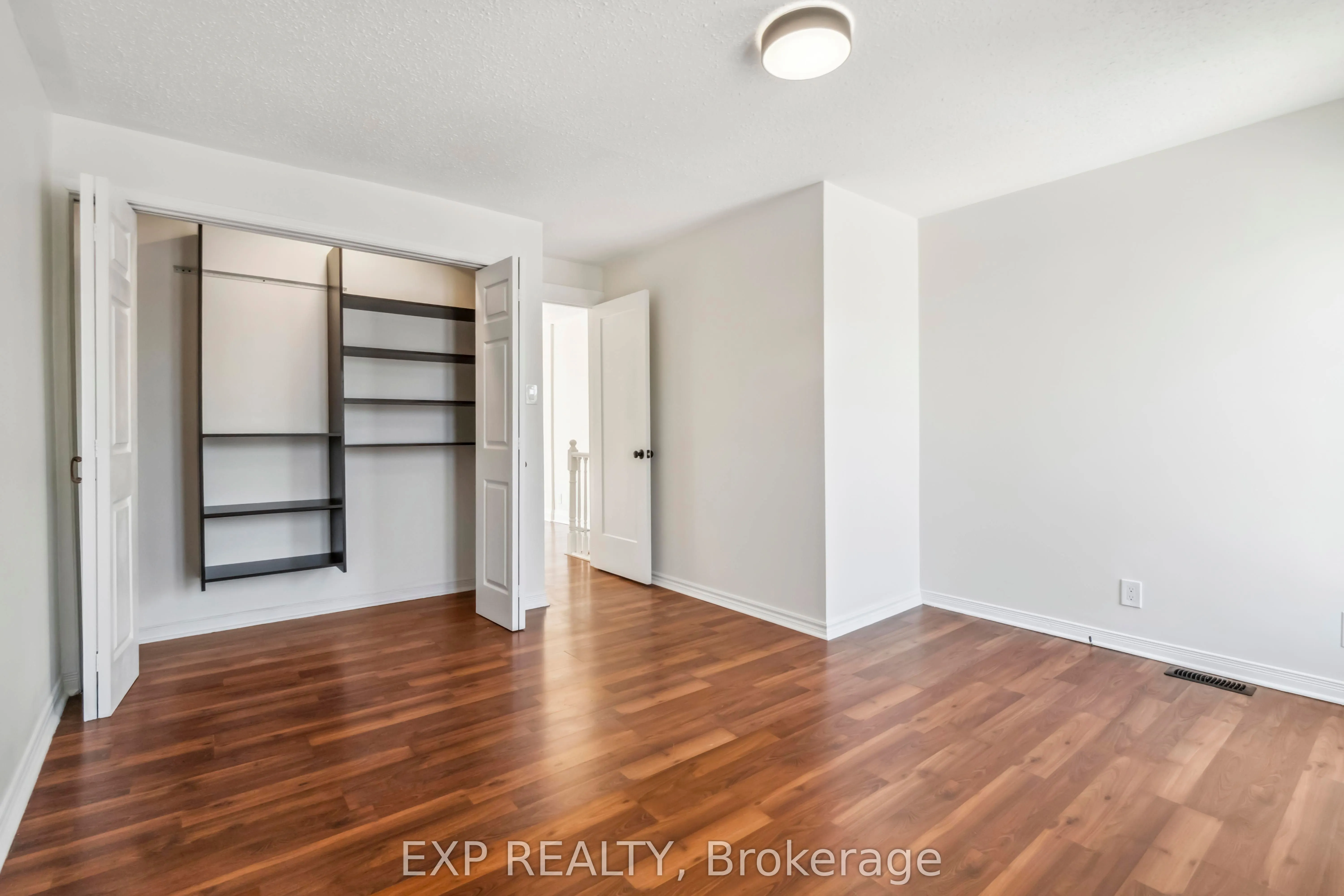 8 Orangeville Street