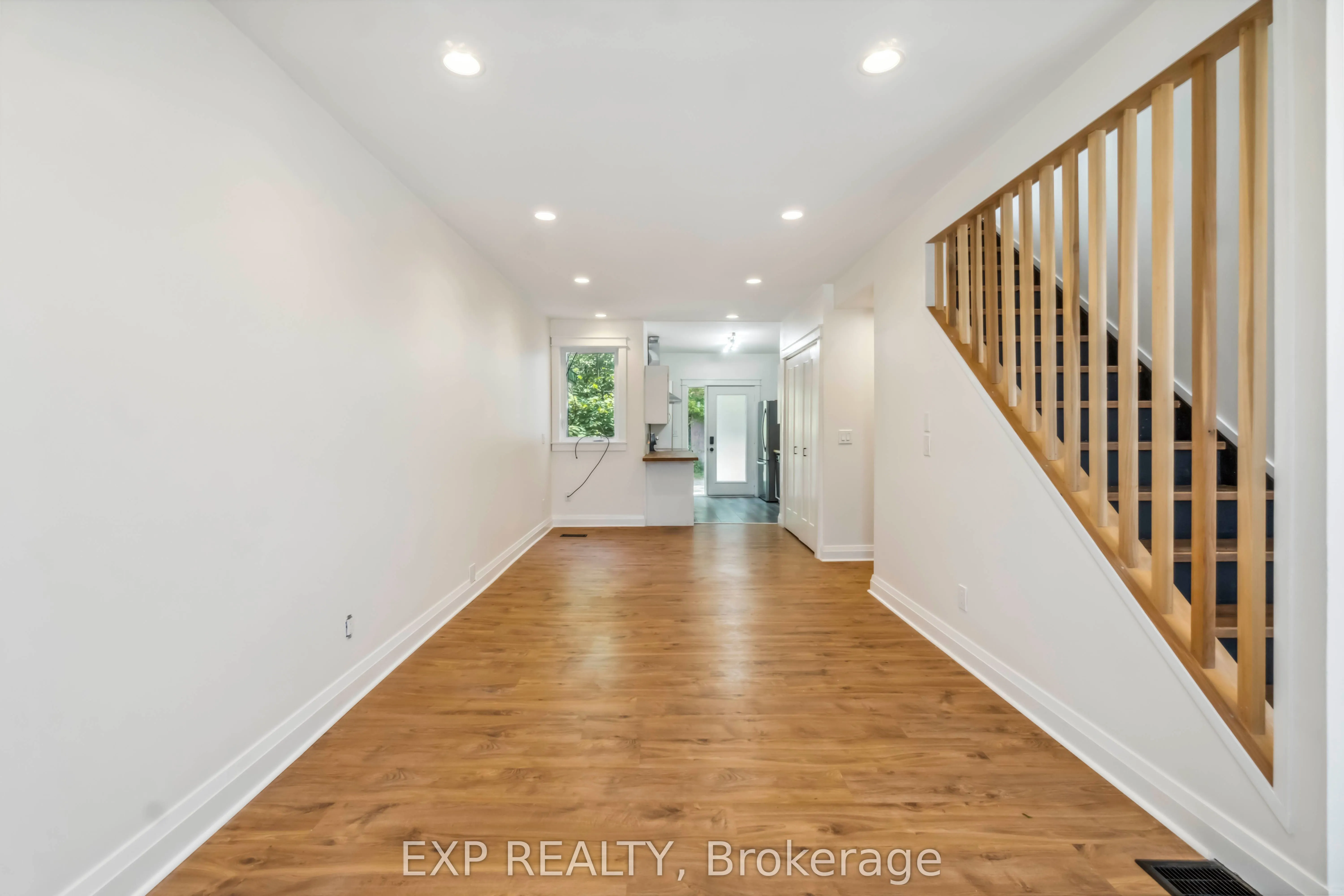 8 Orangeville Street