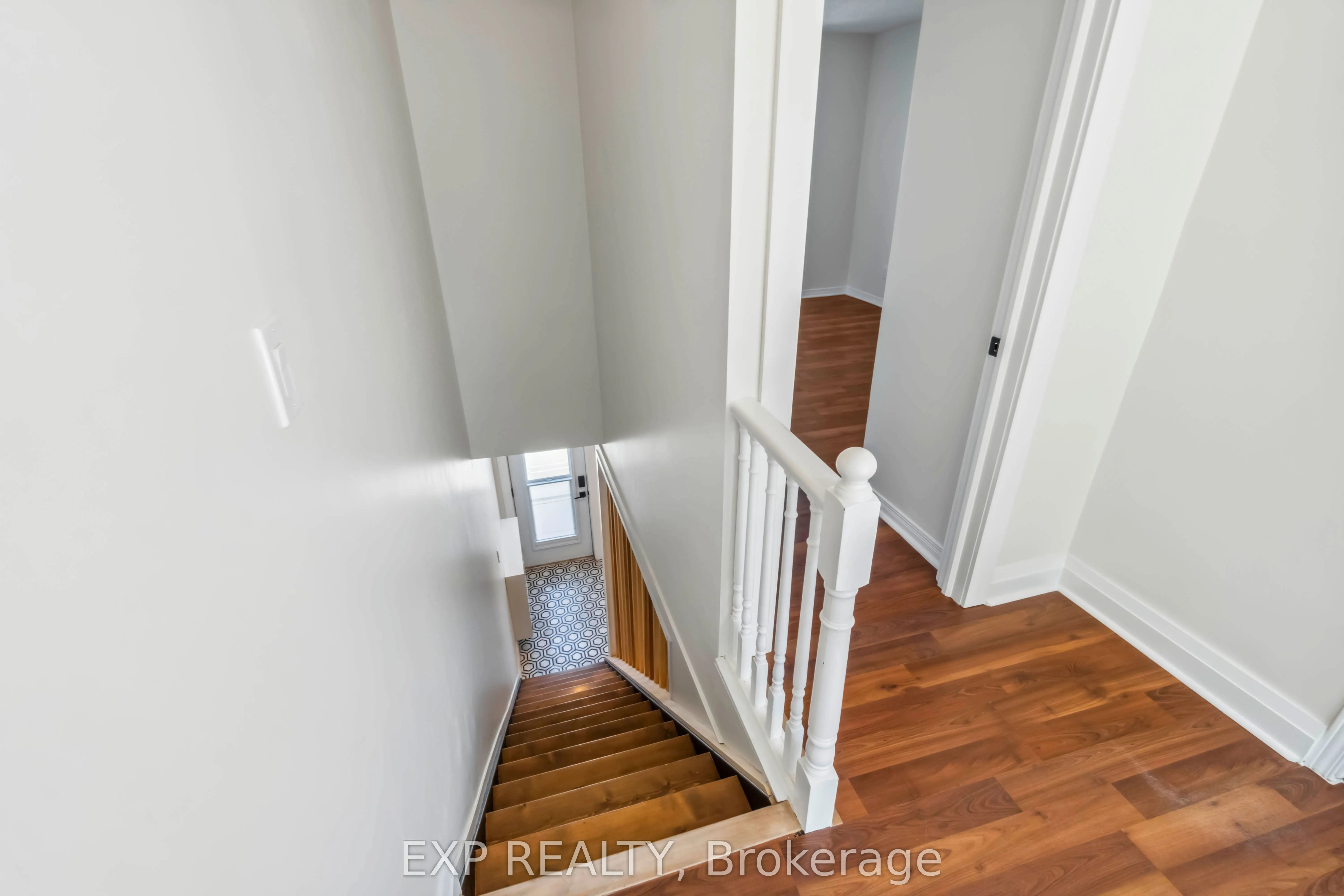 8 Orangeville Street