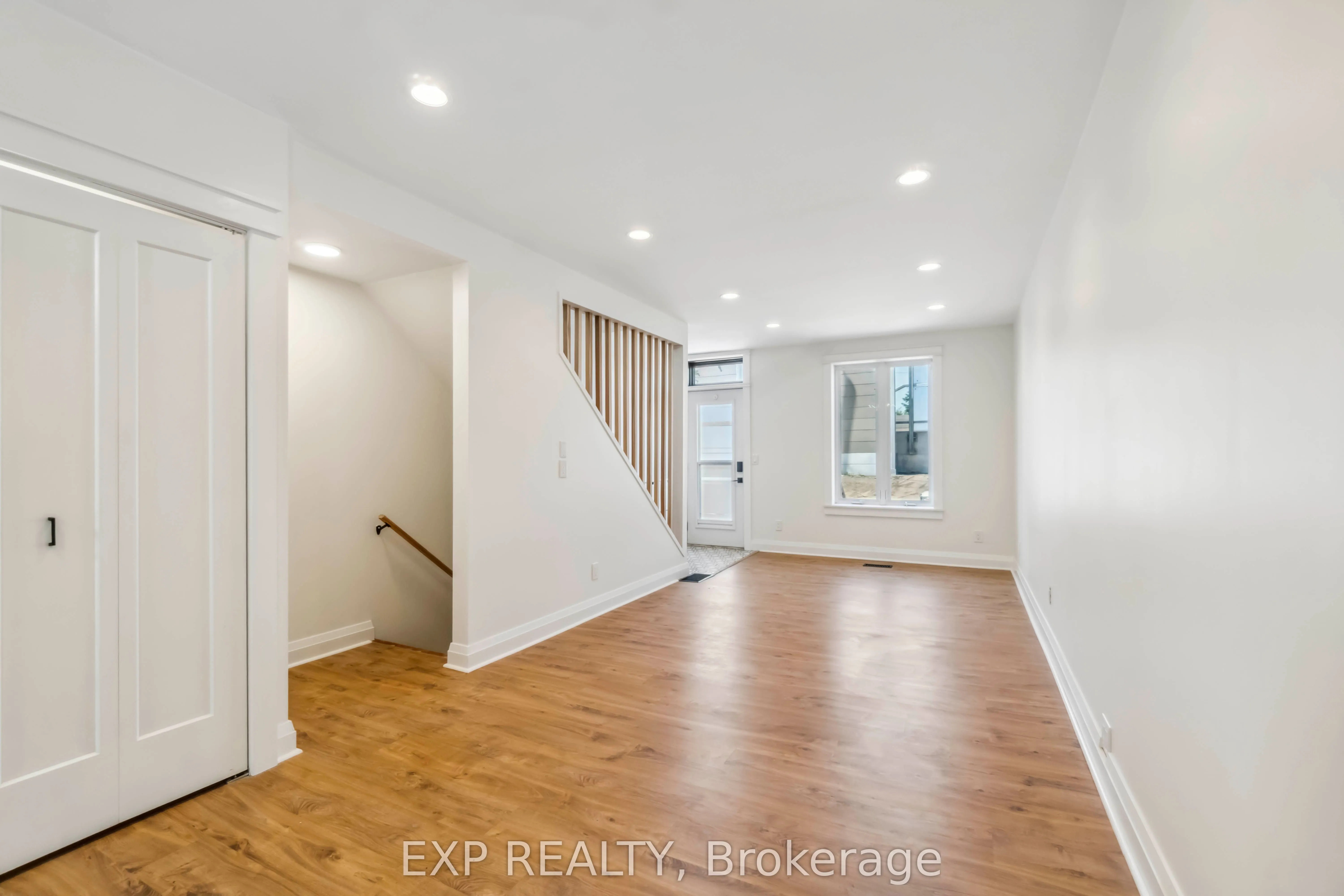 8 Orangeville Street