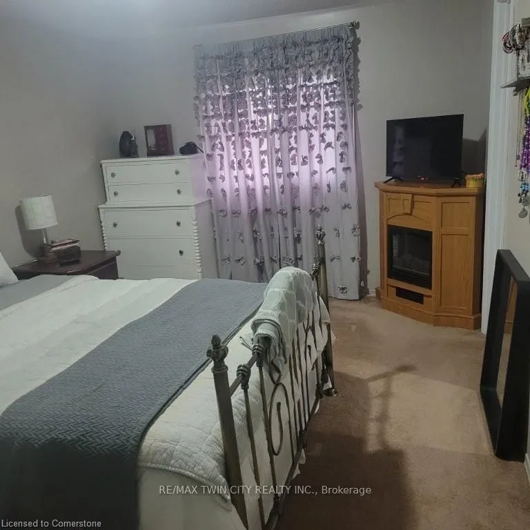 485 Springbank Avenue N, #23