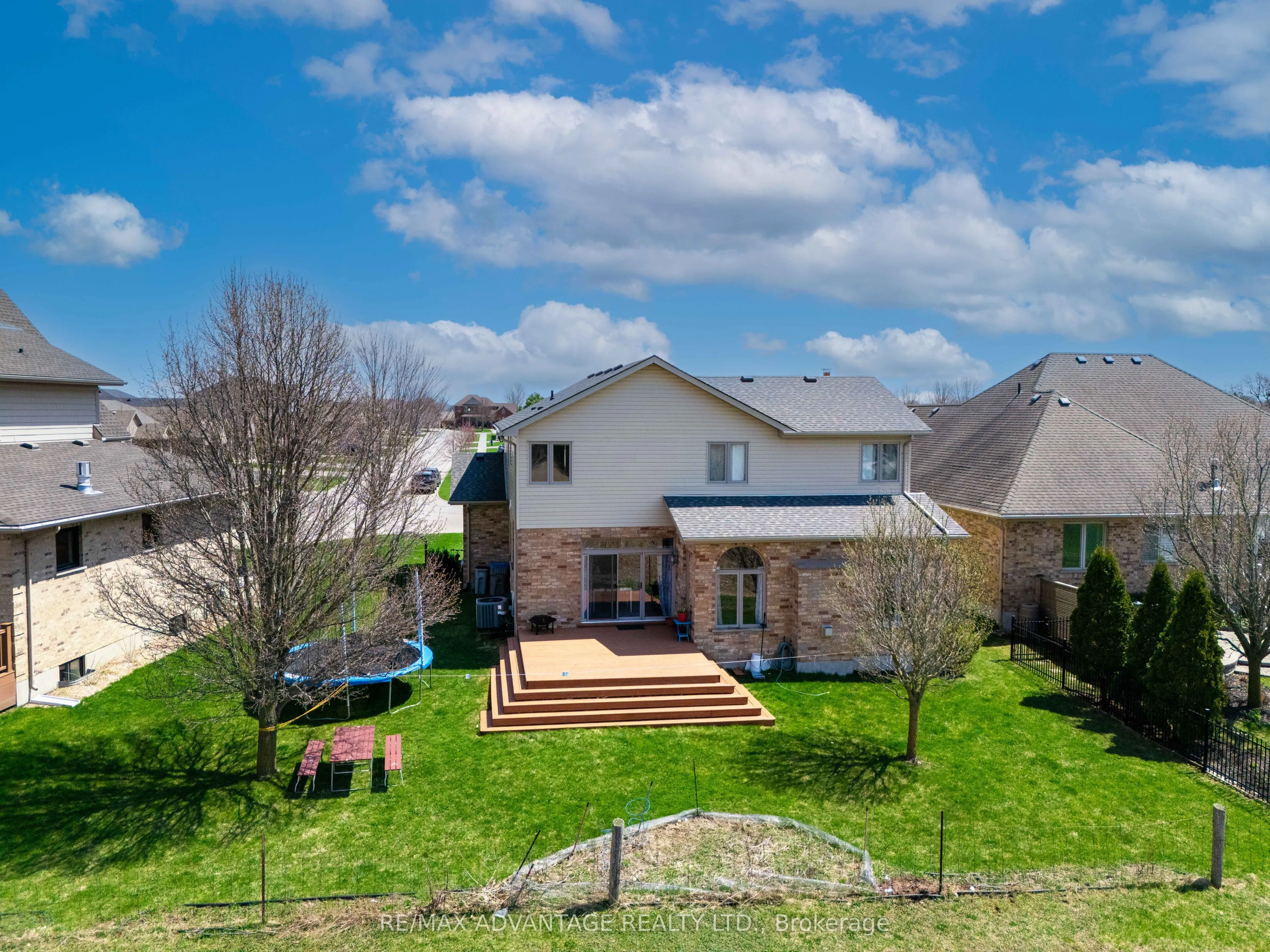 129 Thamesview Crescent