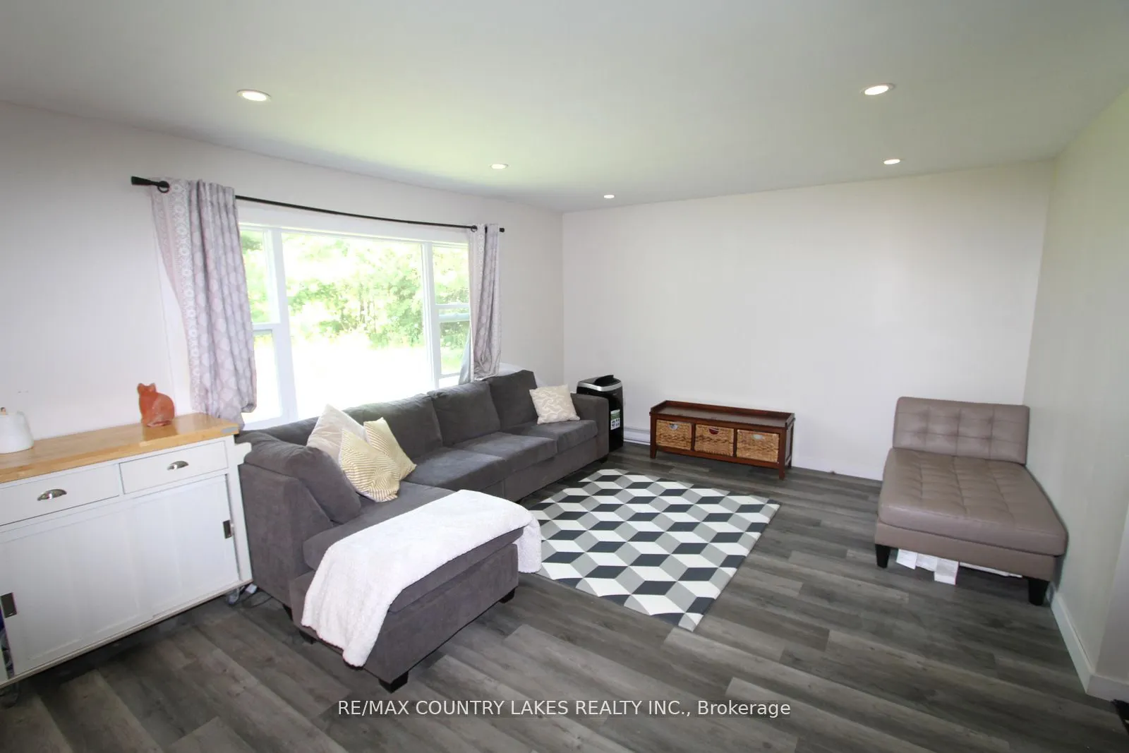 3 Antiquary Road