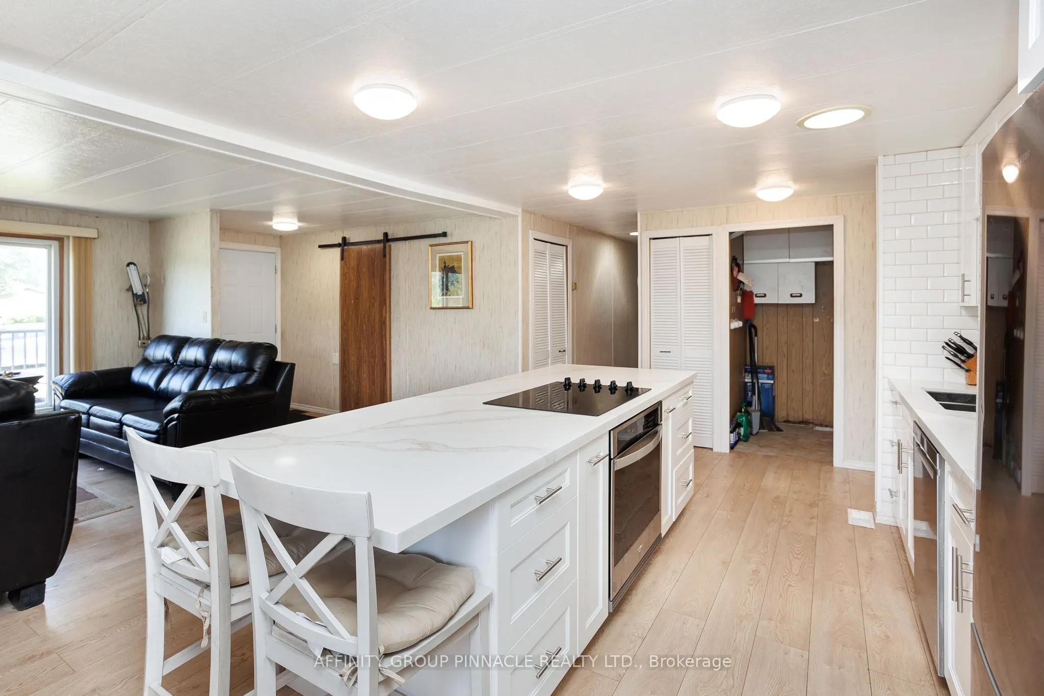 18 Vista Drive