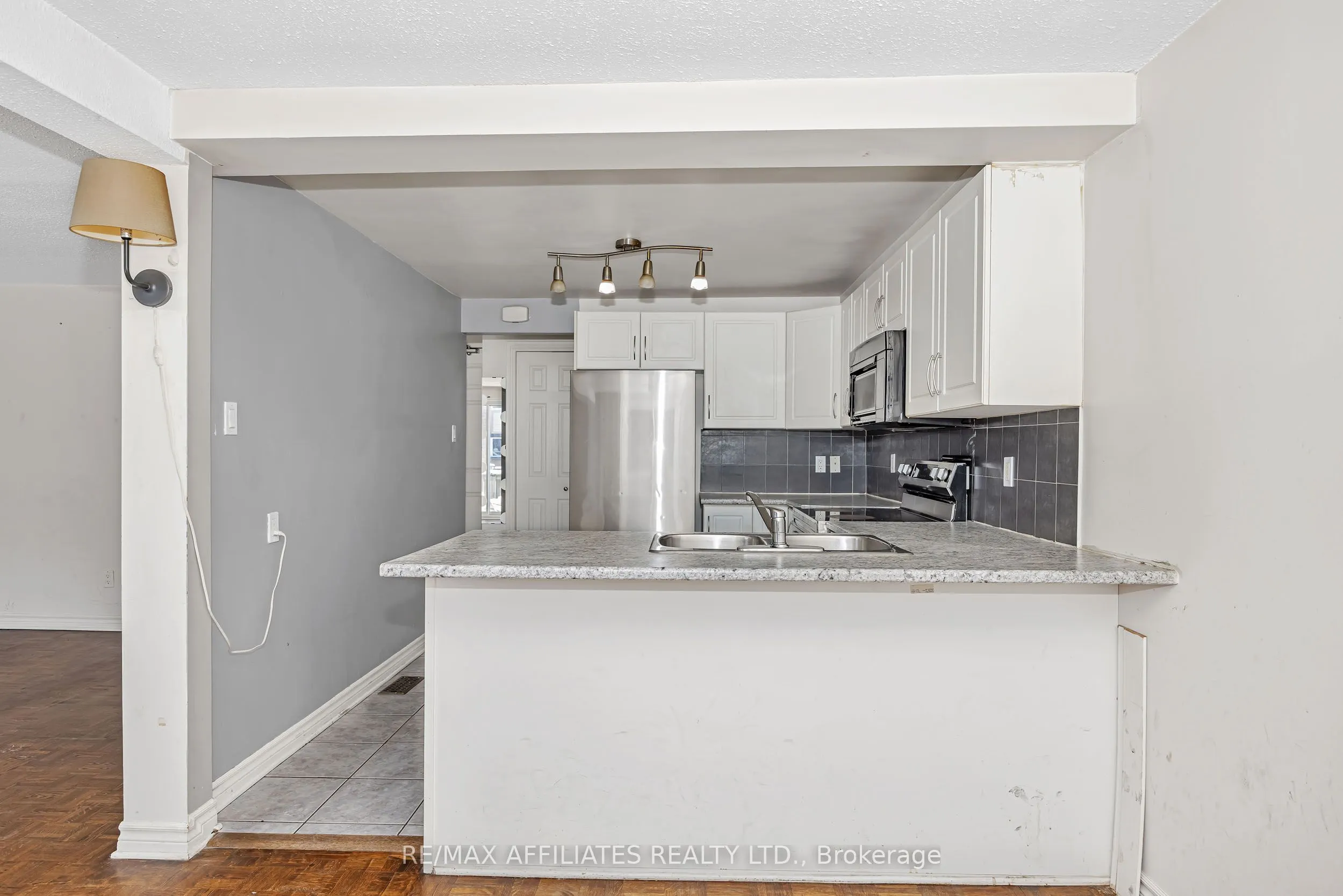 392 Garden Glen Private, #67