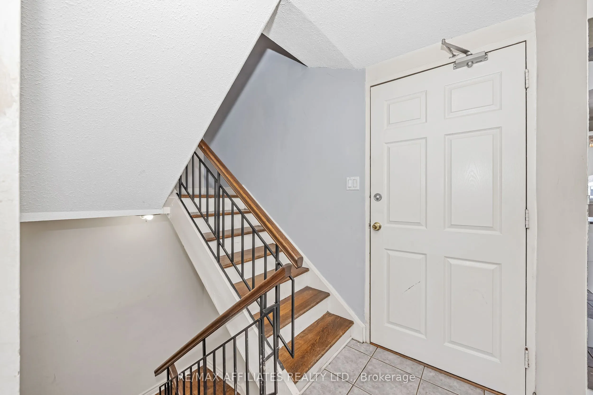 392 Garden Glen Private, #67