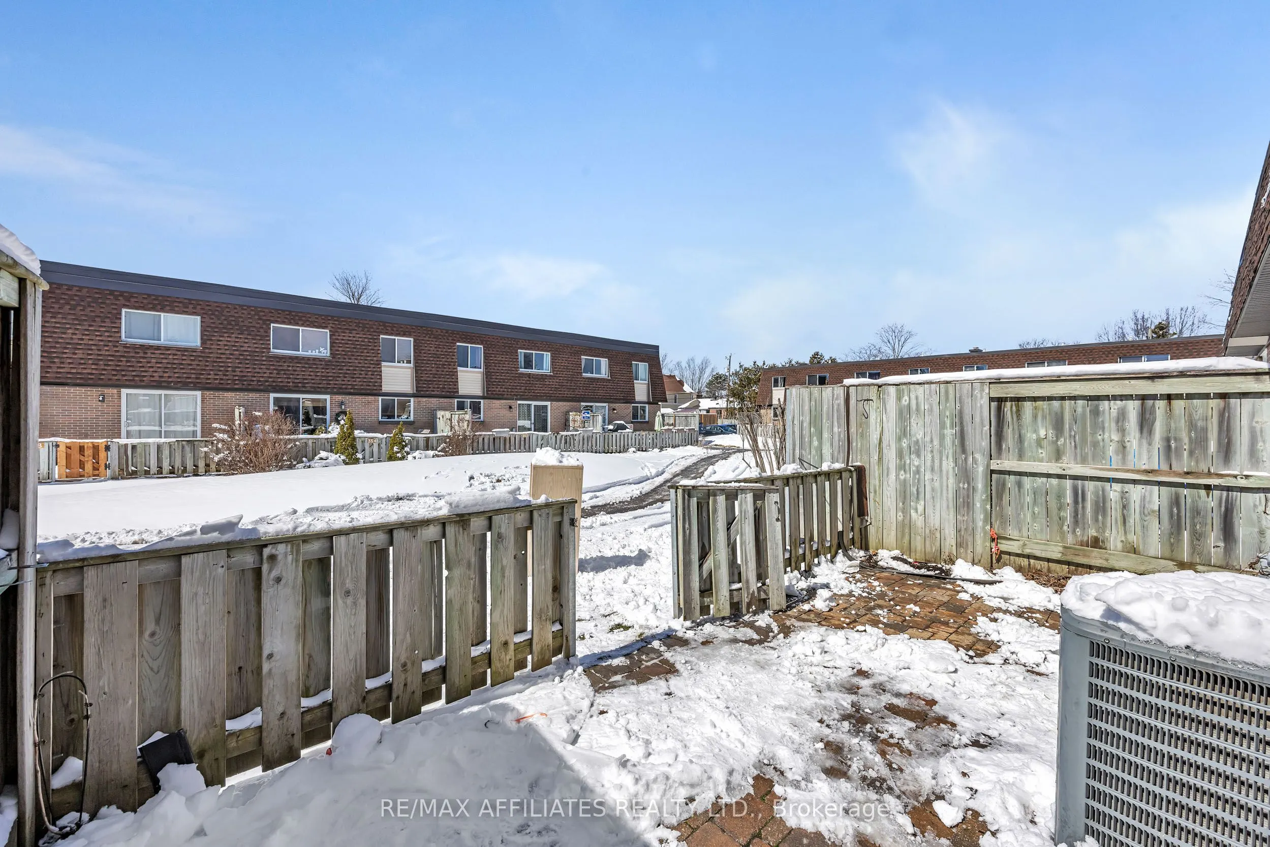 392 Garden Glen Private, #67